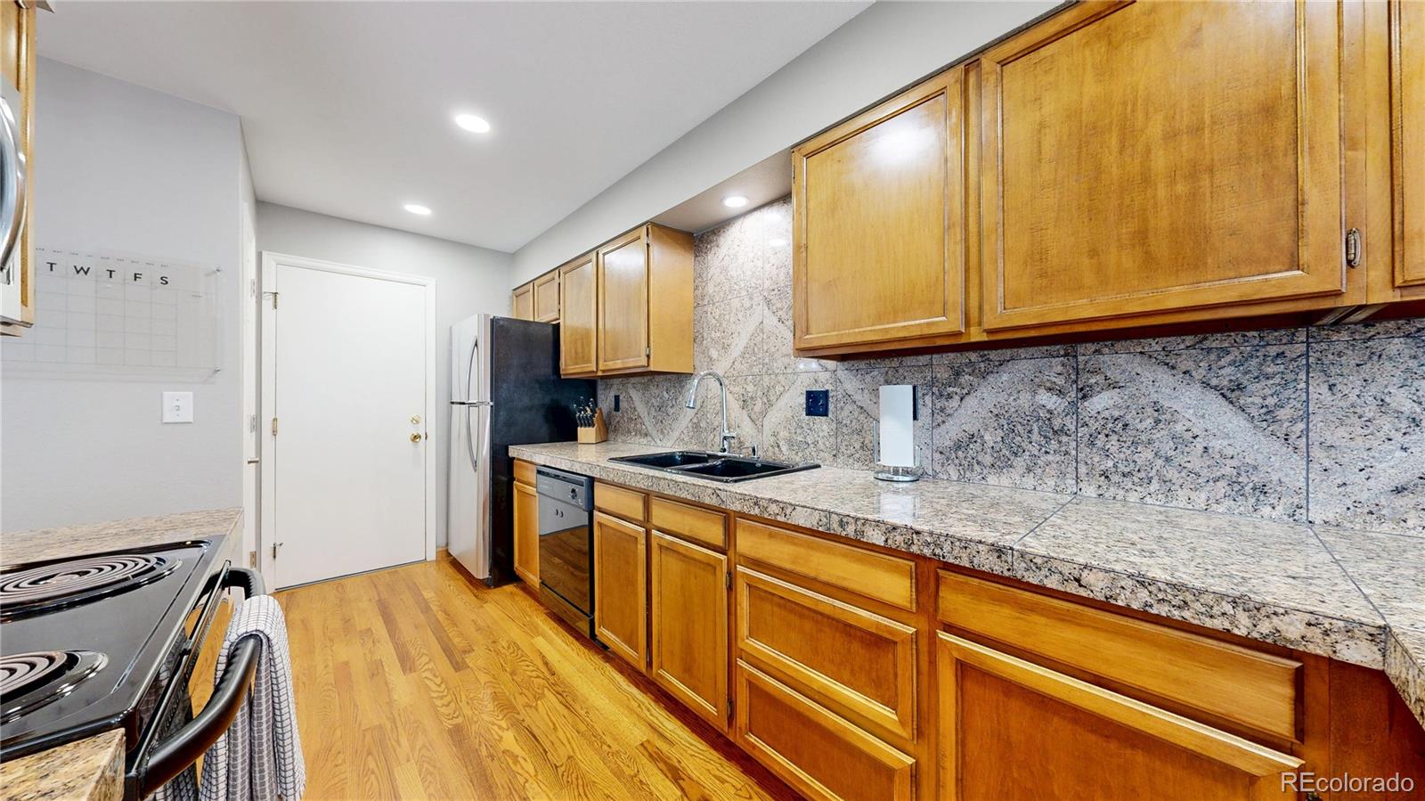 MLS Image #9 for 1566 s trenton court,denver, Colorado