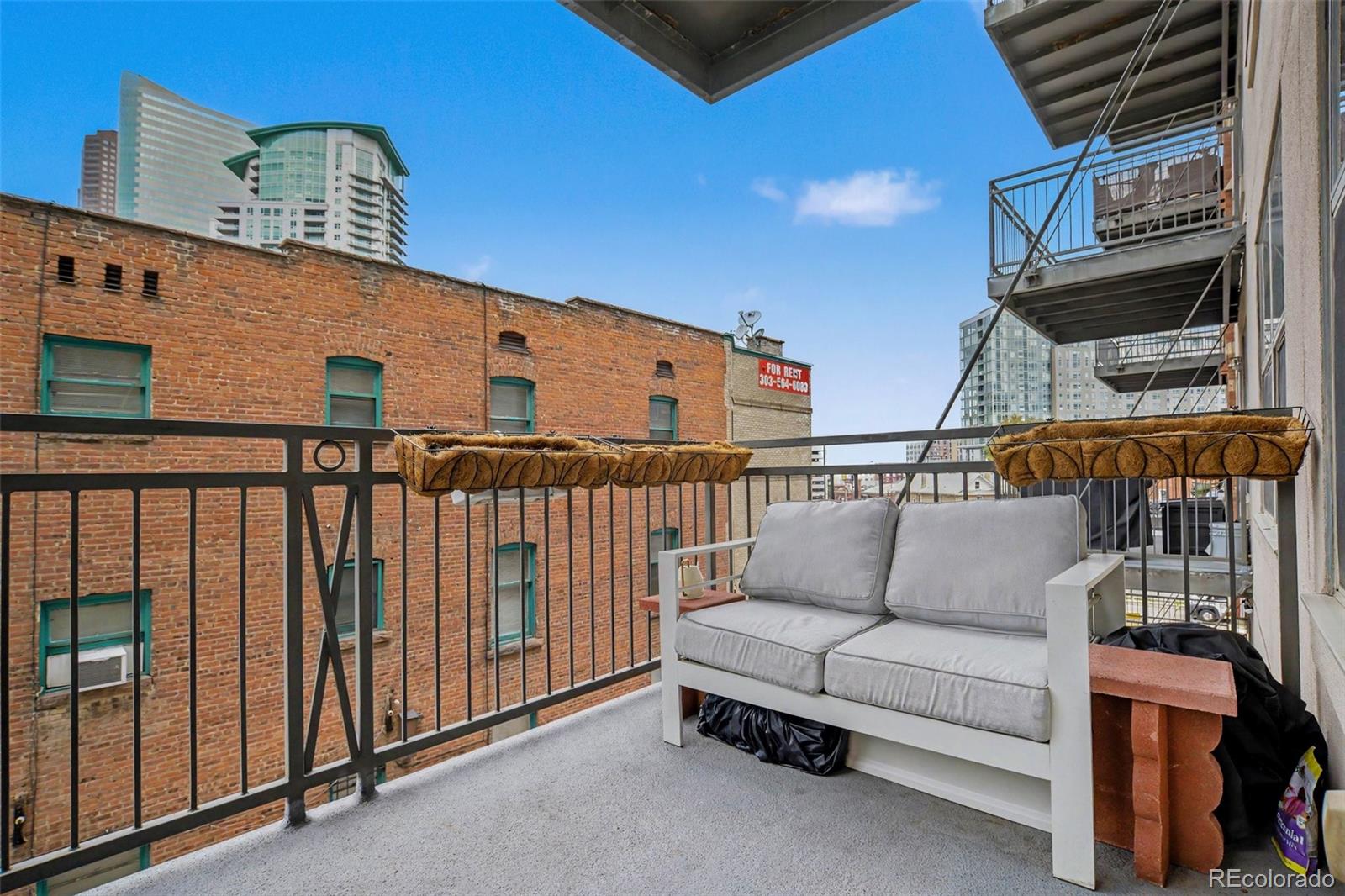 MLS Image #18 for 1975 n grant street 311,denver, Colorado