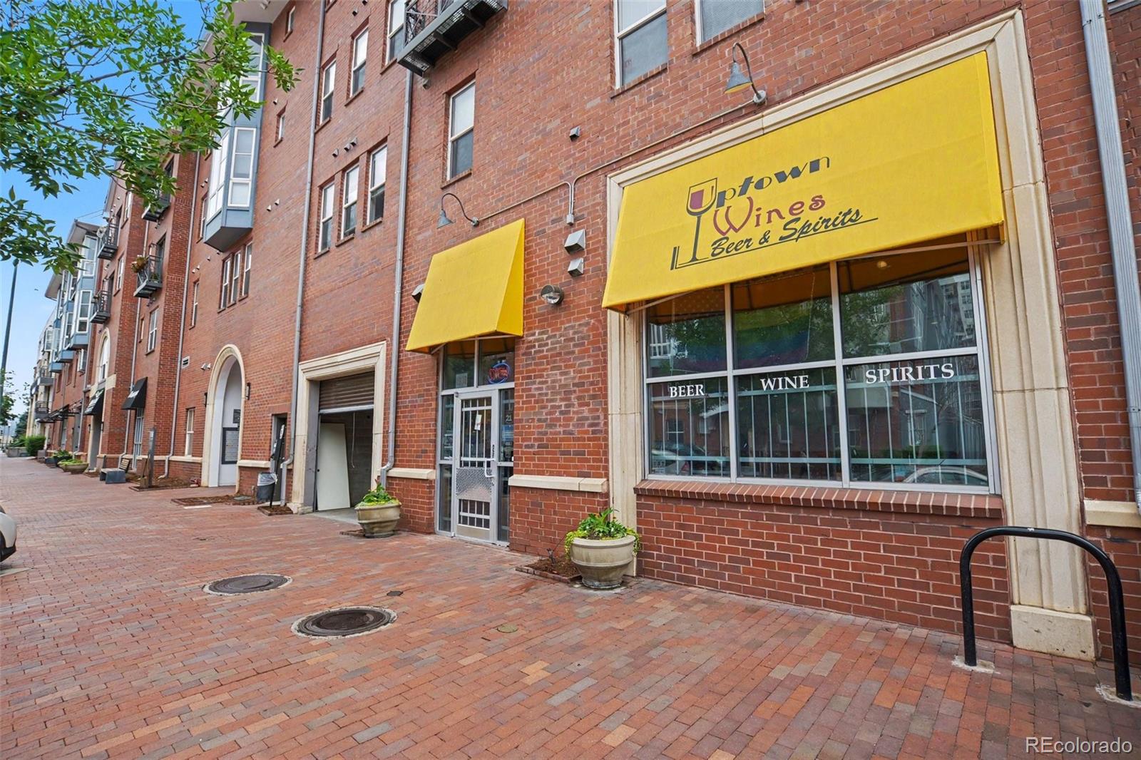 MLS Image #28 for 1975 n grant street 311,denver, Colorado