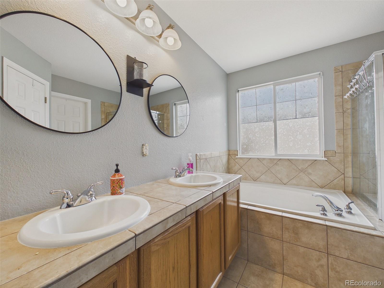 MLS Image #25 for 24734 e gunnison drive,aurora, Colorado