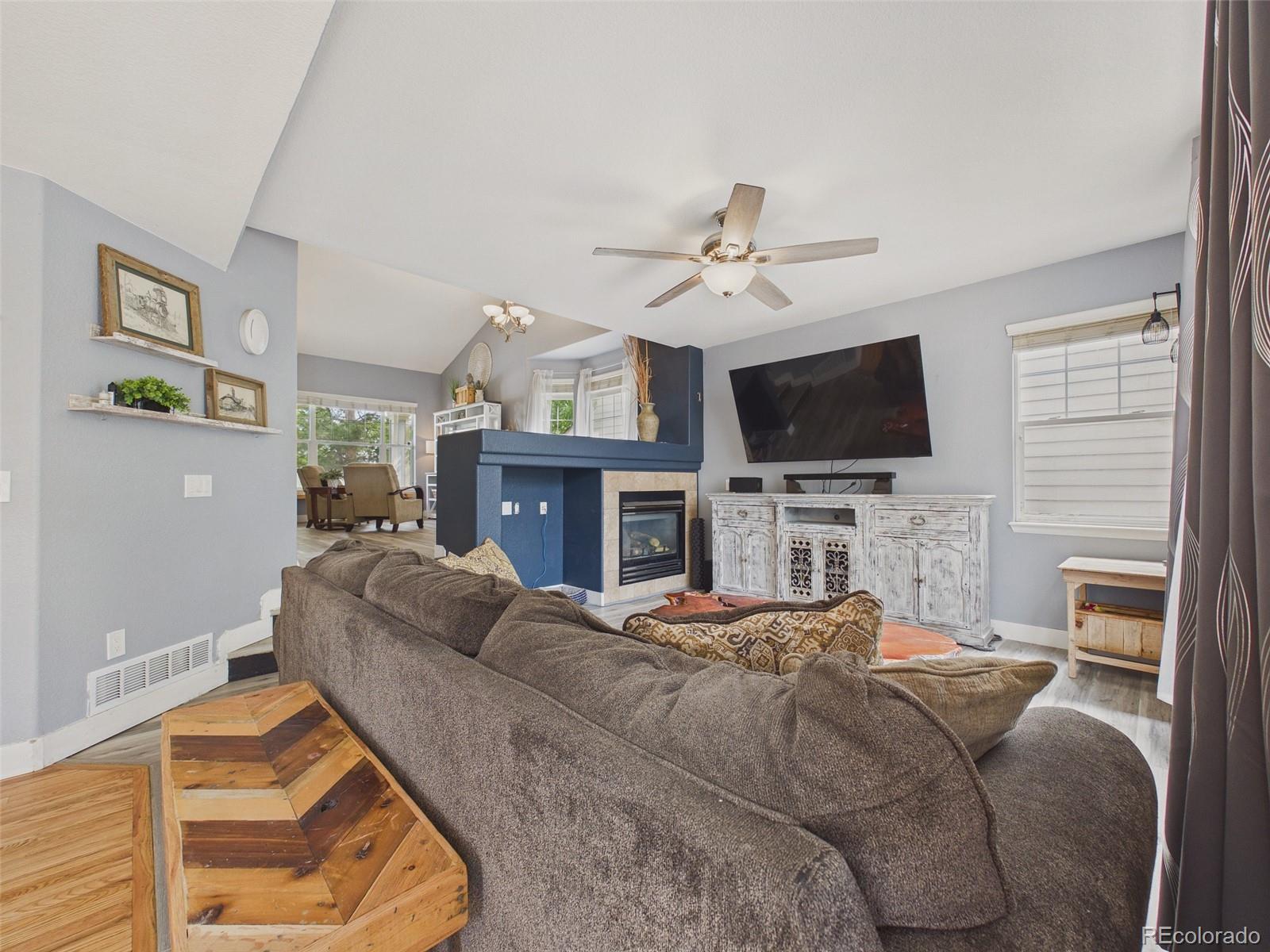 MLS Image #9 for 24734 e gunnison drive,aurora, Colorado