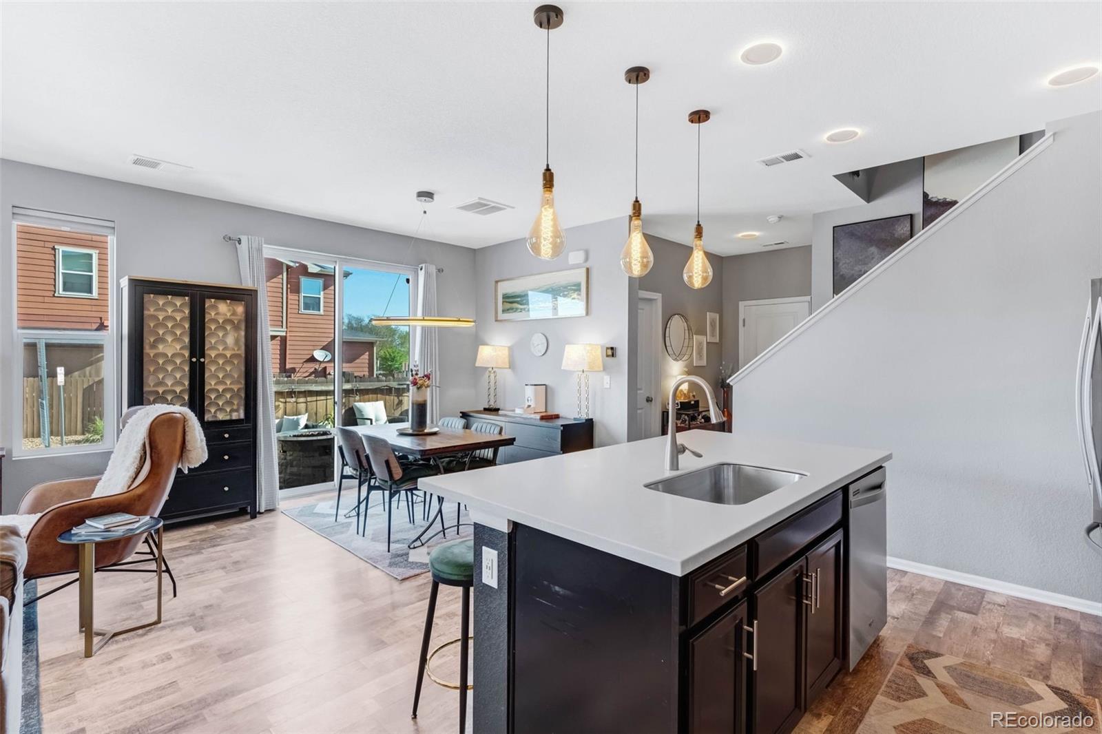 MLS Image #7 for 1218 s clinton street,denver, Colorado