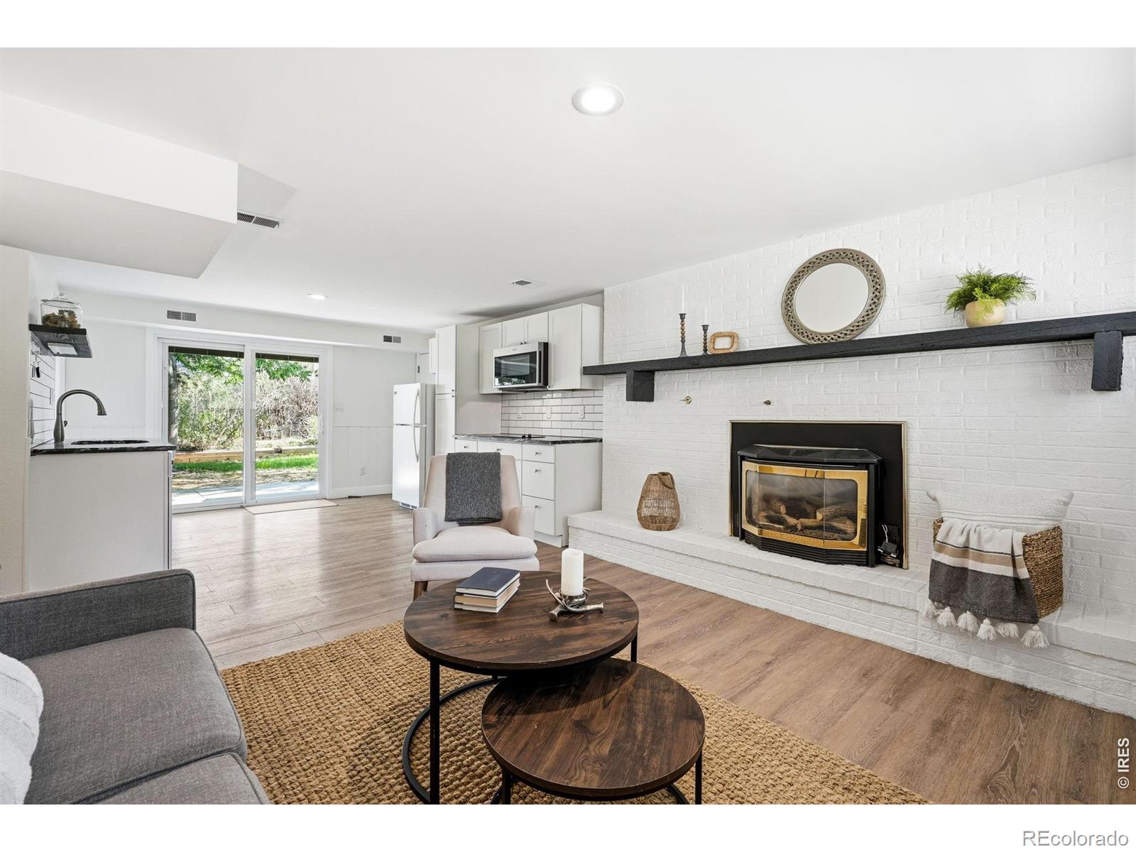 MLS Image #16 for 3525  lakeview circle,longmont, Colorado