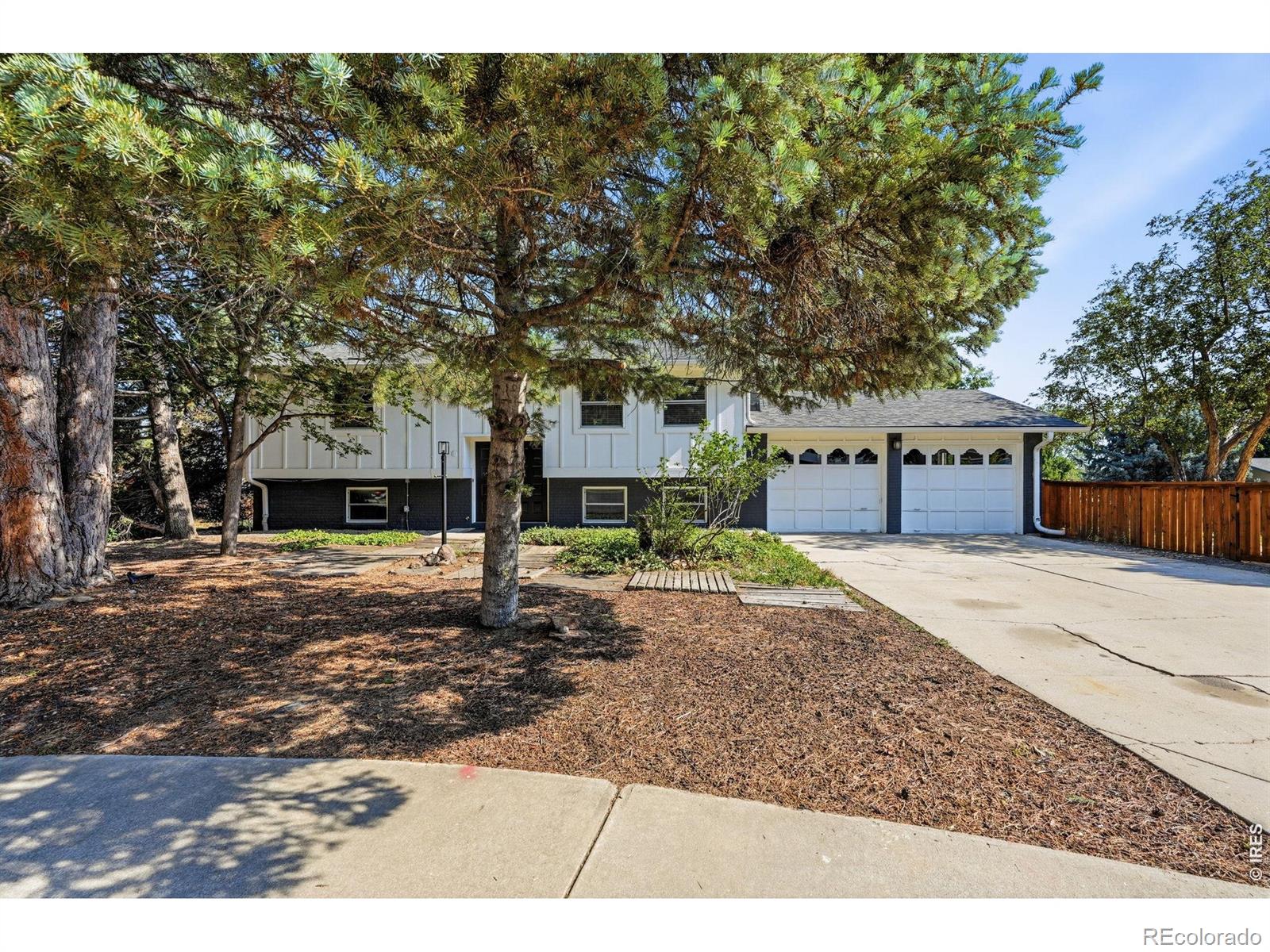 MLS Image #3 for 3525  lakeview circle,longmont, Colorado