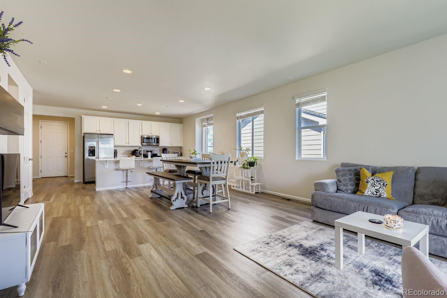 MLS Image #11 for 9802  cathay street,commerce city, Colorado