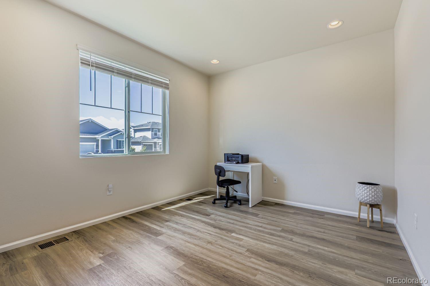 MLS Image #14 for 9802  cathay street,commerce city, Colorado