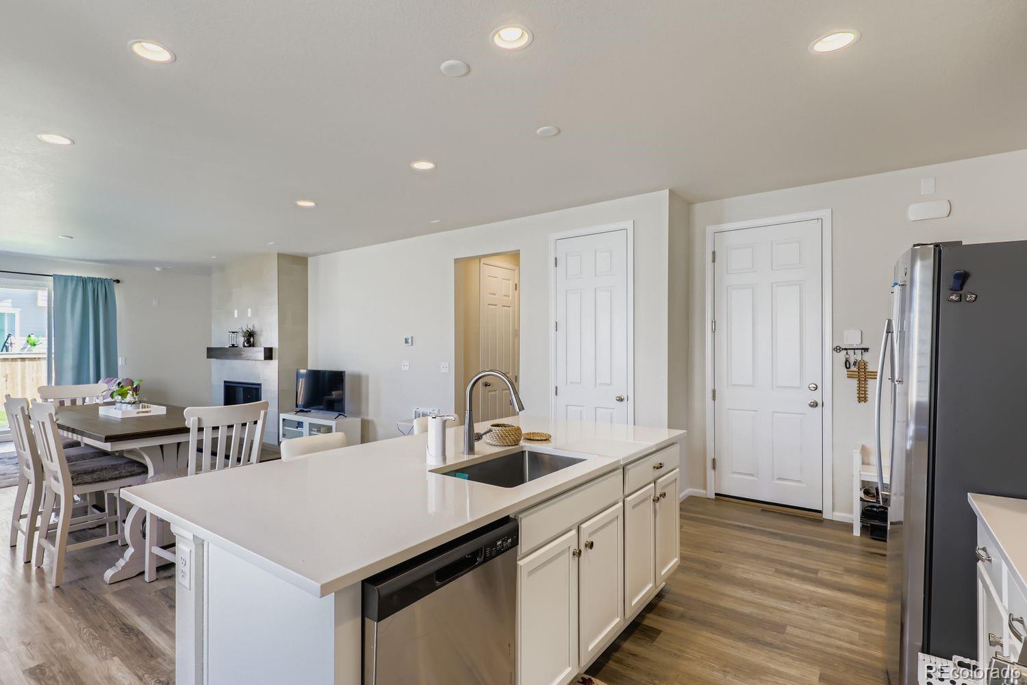 MLS Image #4 for 9802  cathay street,commerce city, Colorado