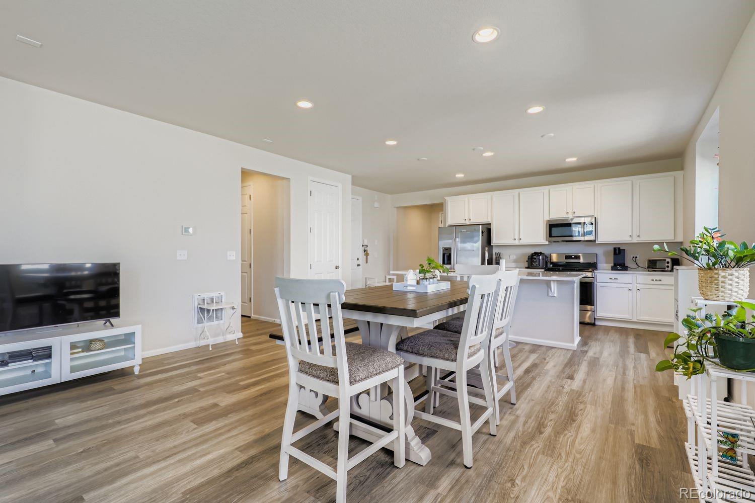 MLS Image #9 for 9802  cathay street,commerce city, Colorado