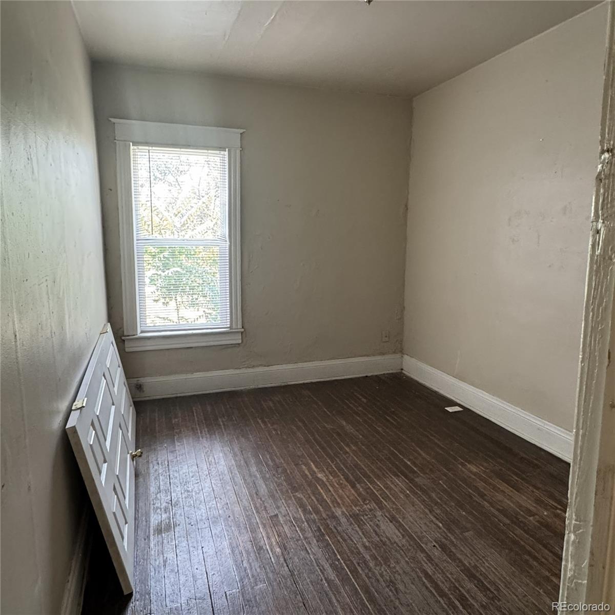 MLS Image #11 for 831 and 833 s lincoln street,denver, Colorado