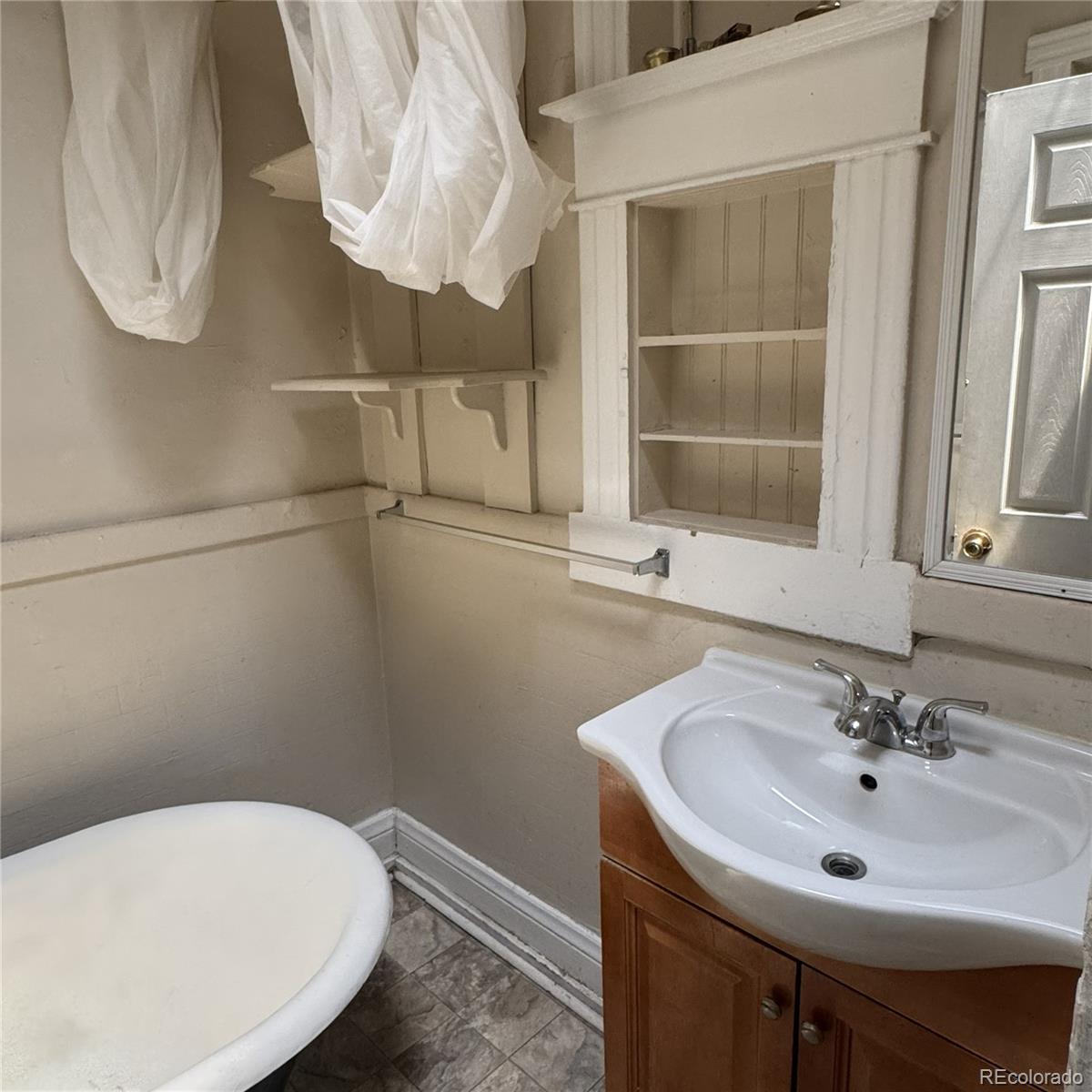 MLS Image #12 for 831 and 833 s lincoln street,denver, Colorado