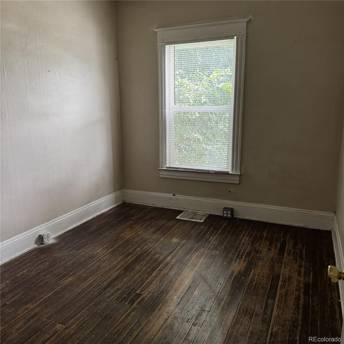 MLS Image #14 for 831 and 833 s lincoln street,denver, Colorado