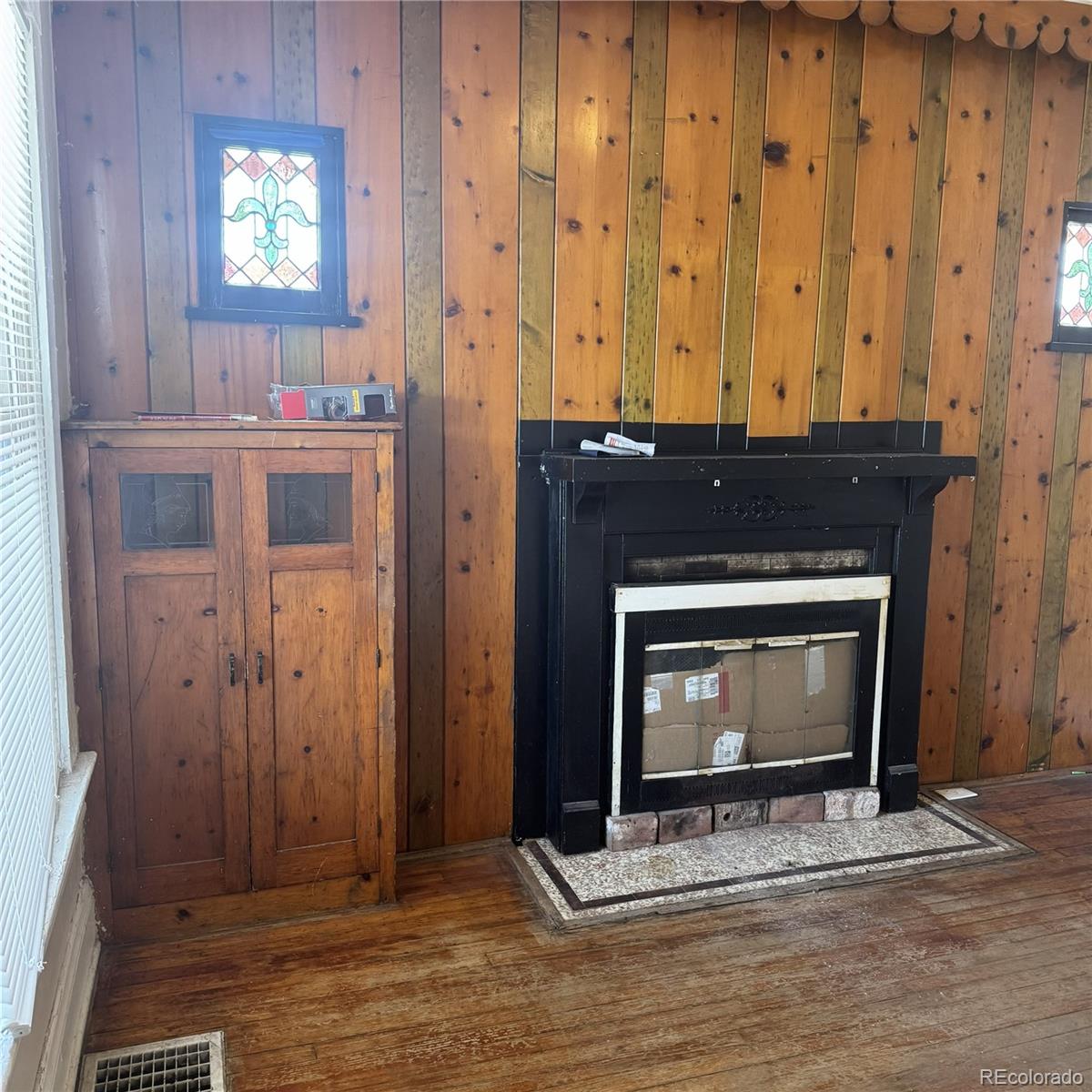 MLS Image #3 for 831 and 833 s lincoln street,denver, Colorado