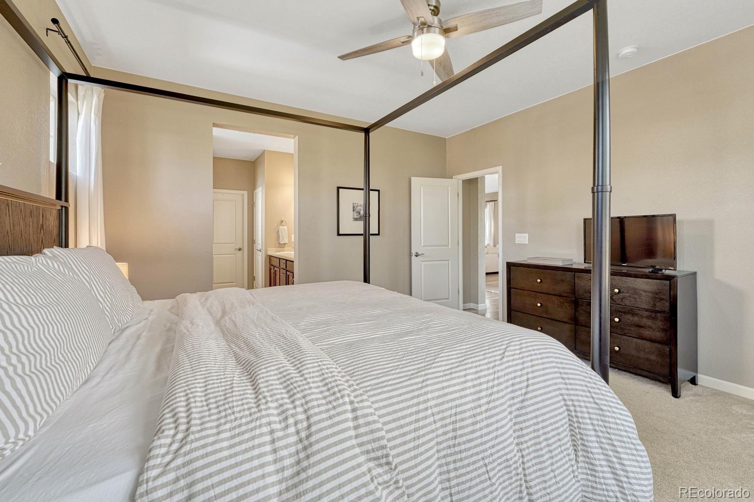 MLS Image #21 for 27859 e 7th place,aurora, Colorado
