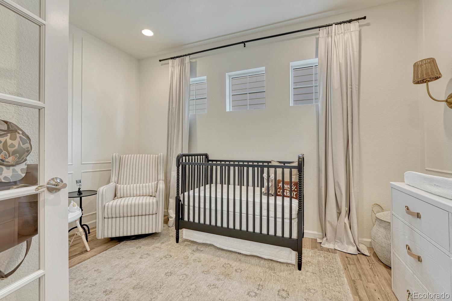 MLS Image #4 for 27859 e 7th place,aurora, Colorado