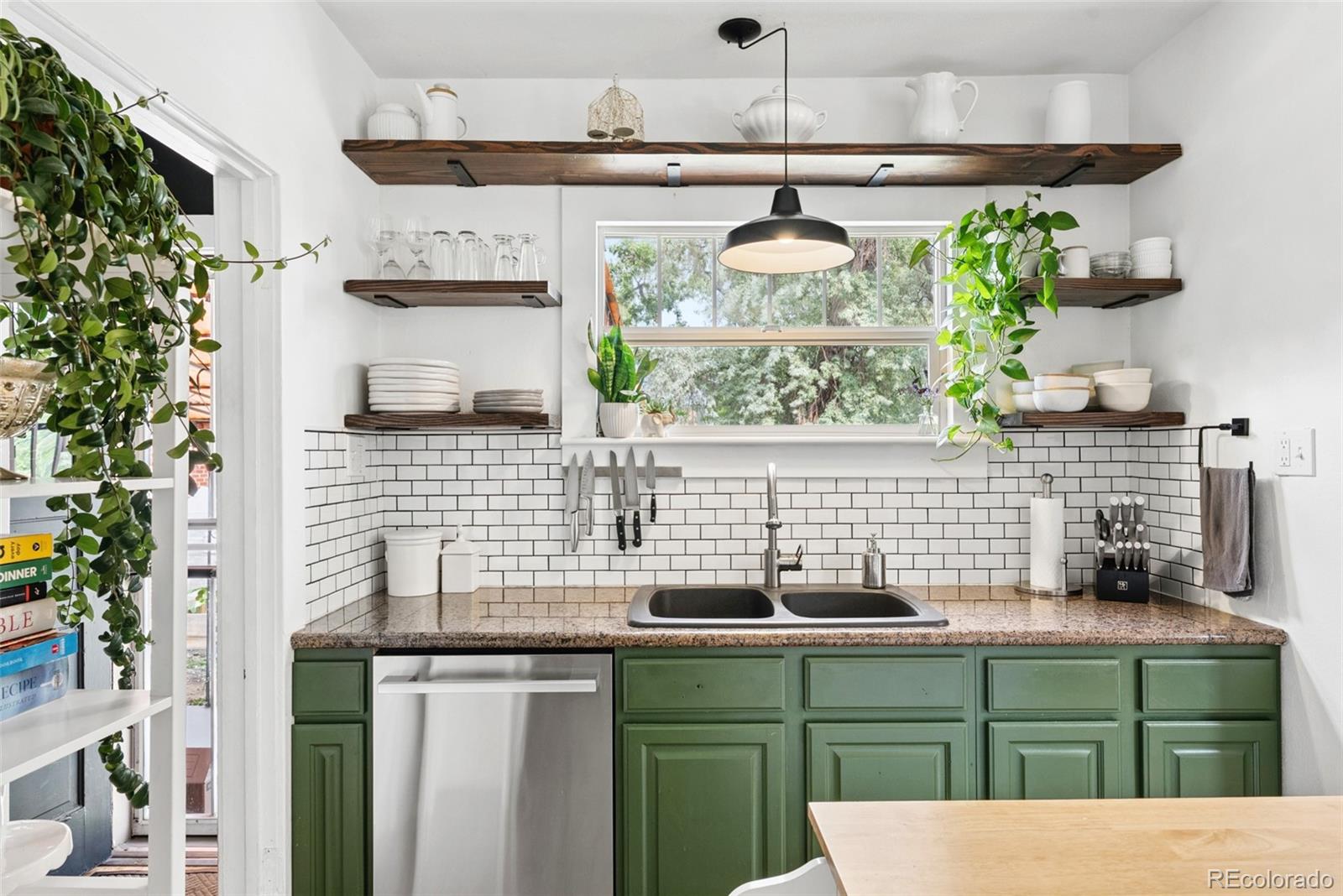 MLS Image #10 for 4776  federal boulevard,denver, Colorado