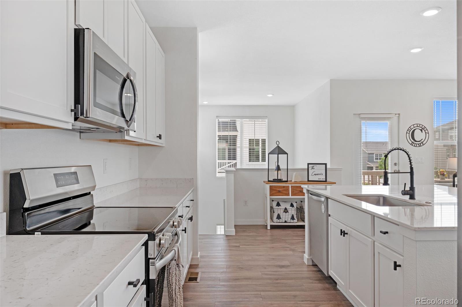 MLS Image #10 for 1982 s fultondale court,aurora, Colorado