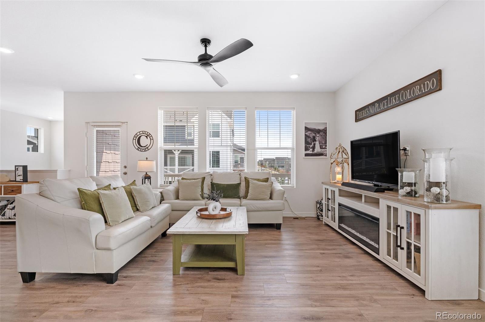 MLS Image #13 for 1982 s fultondale court,aurora, Colorado