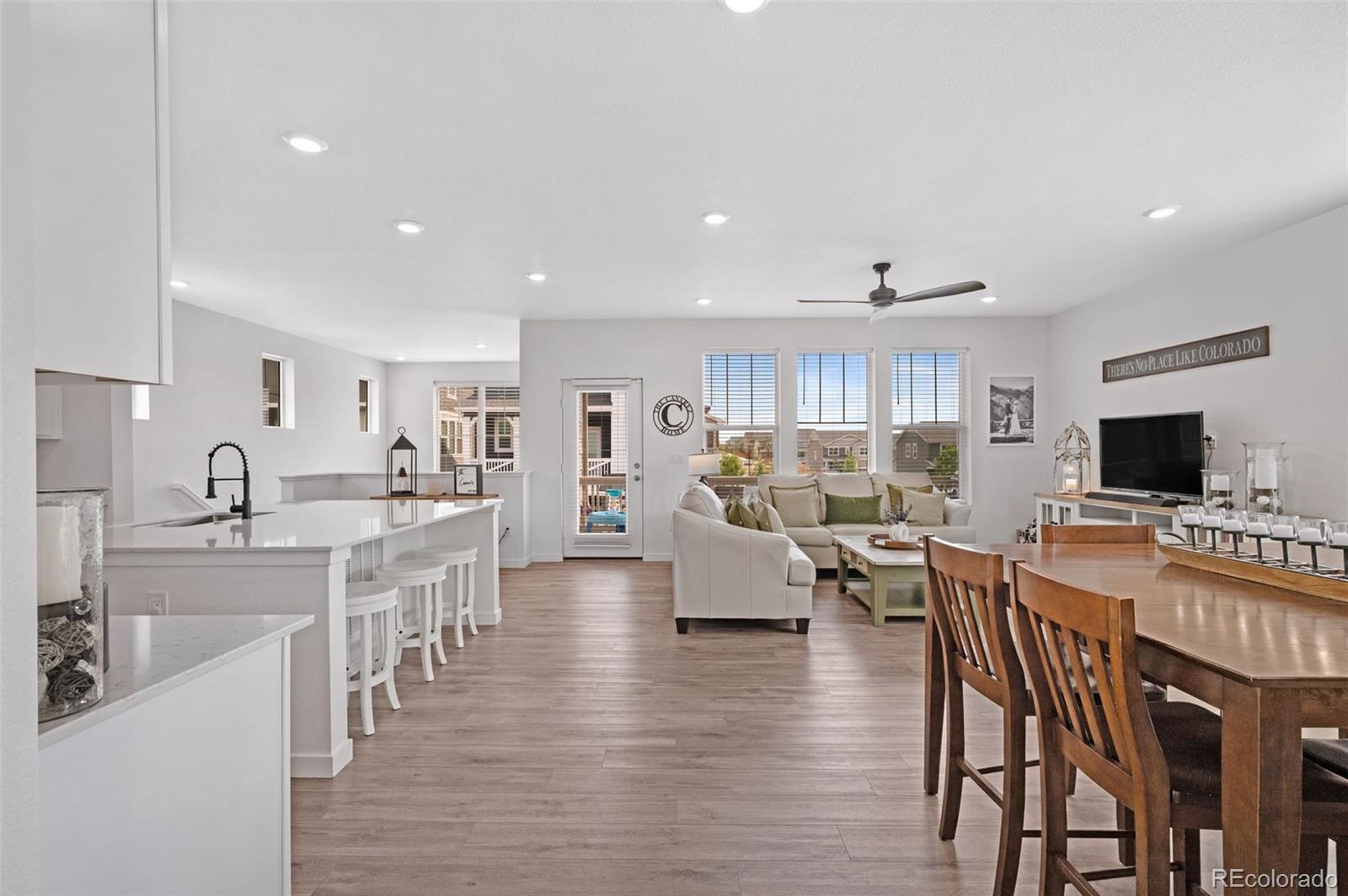 MLS Image #17 for 1982 s fultondale court,aurora, Colorado