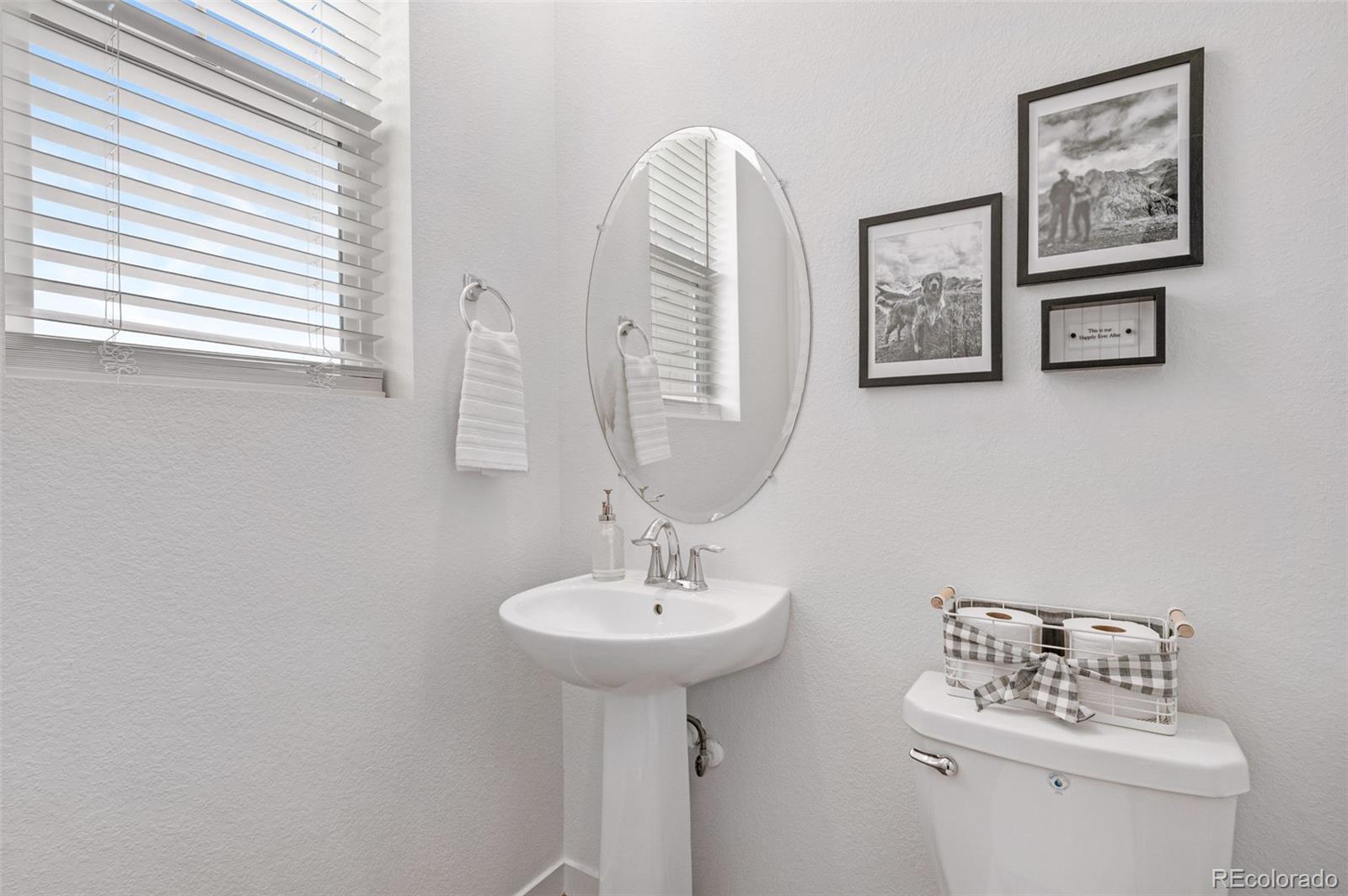 MLS Image #18 for 1982 s fultondale court,aurora, Colorado