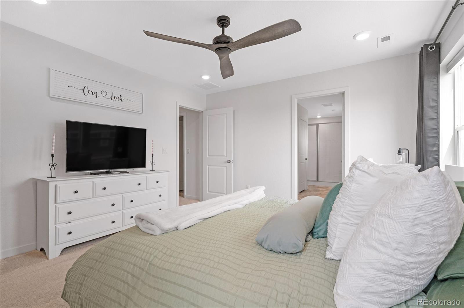 MLS Image #20 for 1982 s fultondale court,aurora, Colorado