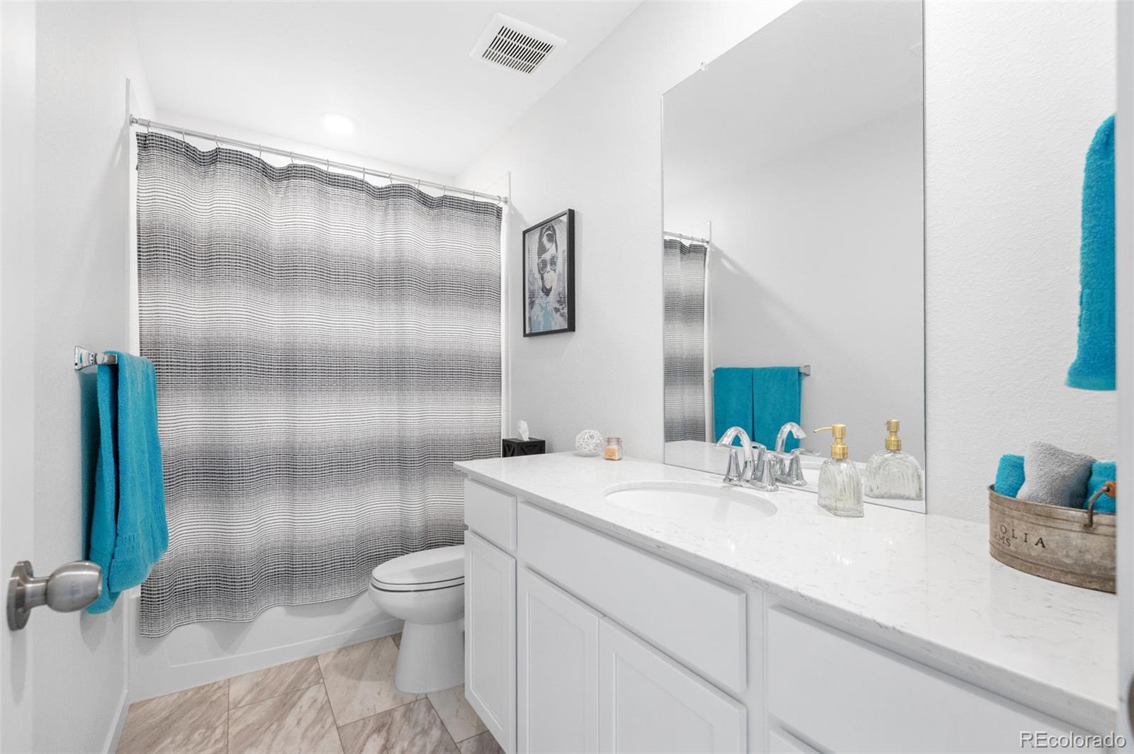 MLS Image #27 for 1982 s fultondale court,aurora, Colorado