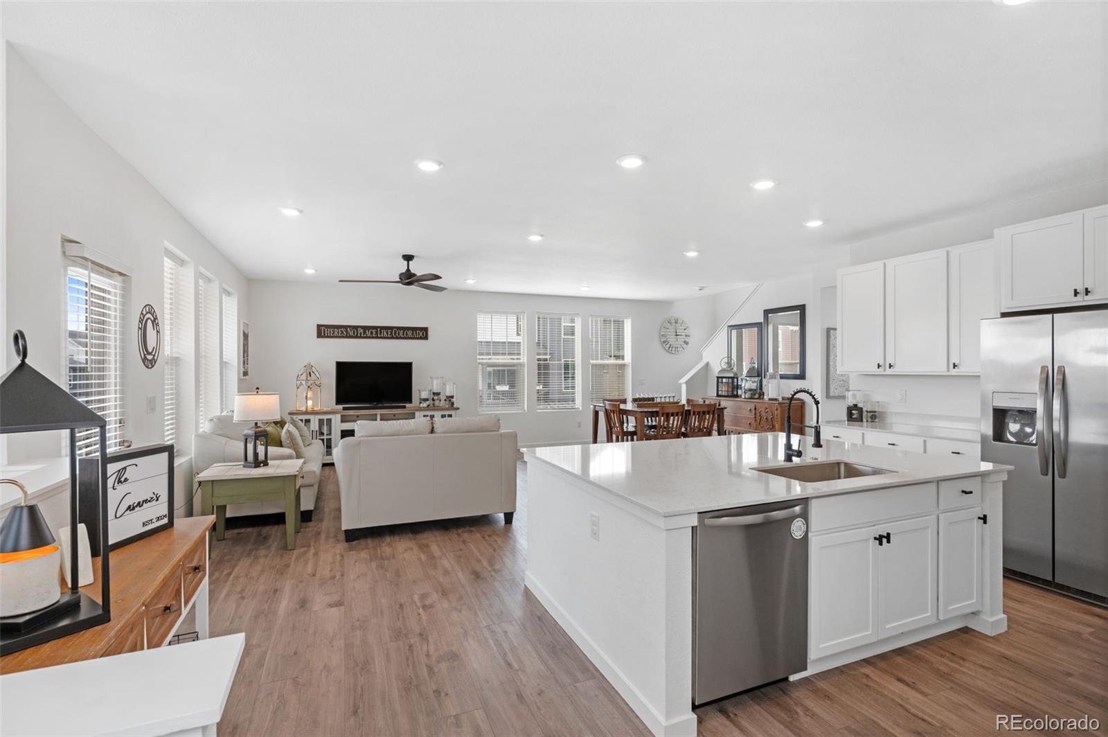 MLS Image #4 for 1982 s fultondale court,aurora, Colorado