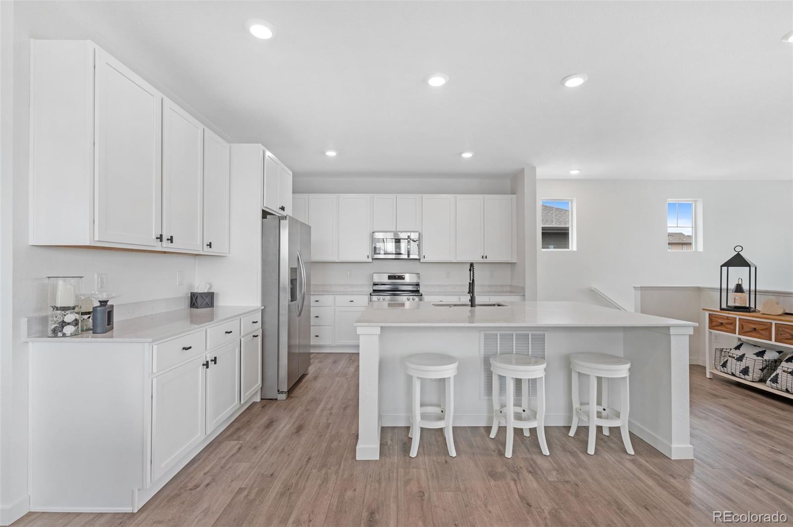 MLS Image #6 for 1982 s fultondale court,aurora, Colorado