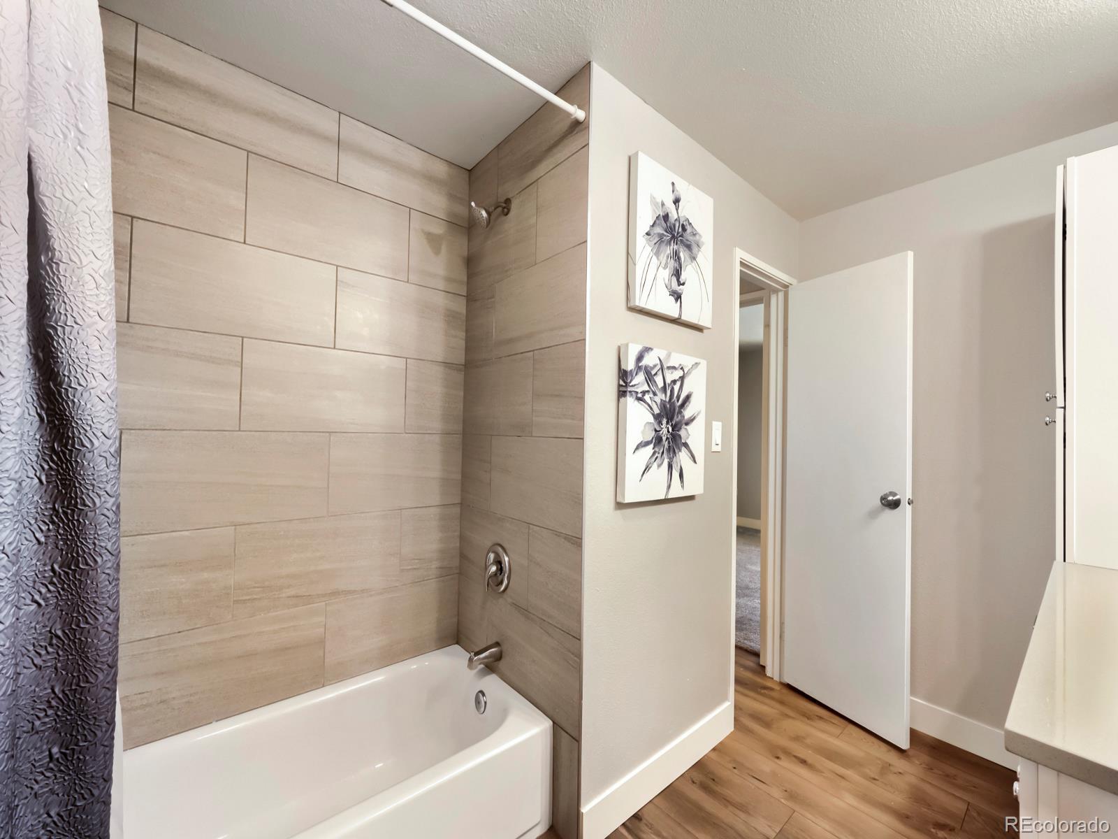 MLS Image #13 for 190 e highline circle 202,centennial, Colorado