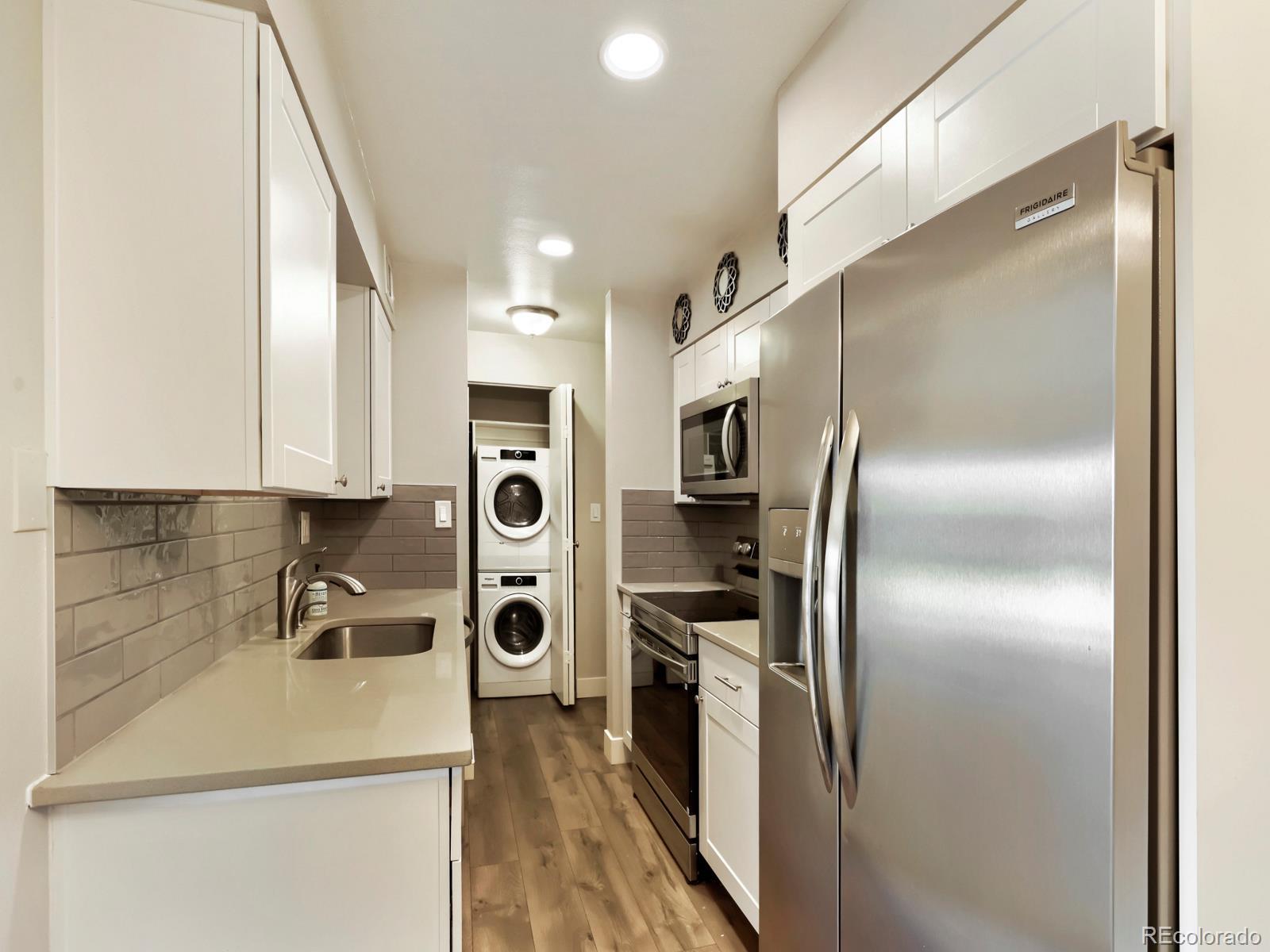 MLS Image #6 for 190 e highline circle 202,centennial, Colorado