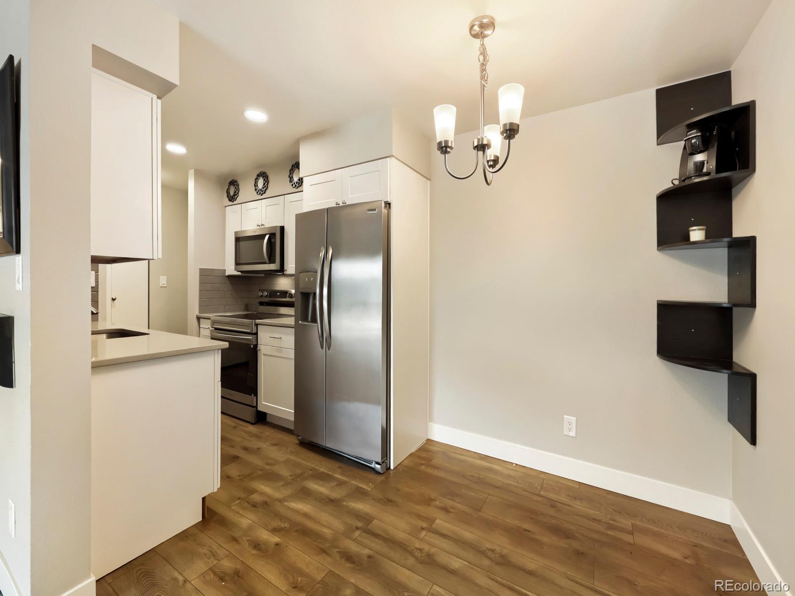 MLS Image #7 for 190 e highline circle 202,centennial, Colorado