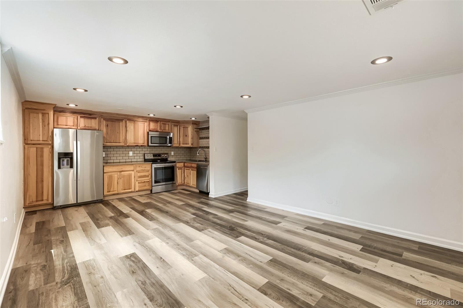 MLS Image #8 for 7355 e quincy avenue,denver, Colorado