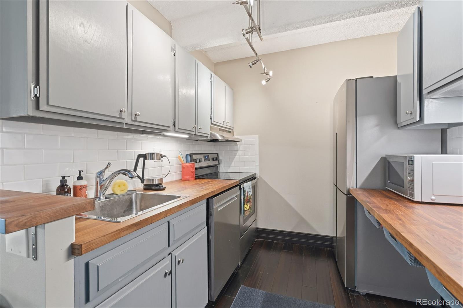 MLS Image #11 for 1255 n ogden street,denver, Colorado