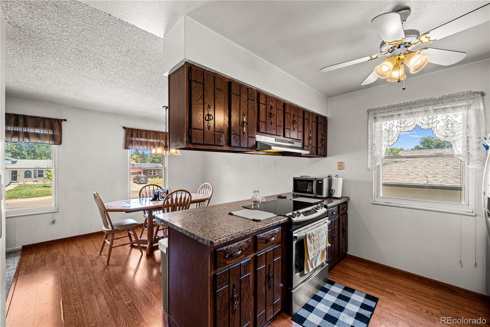MLS Image #11 for 7  emperor court,pueblo, Colorado