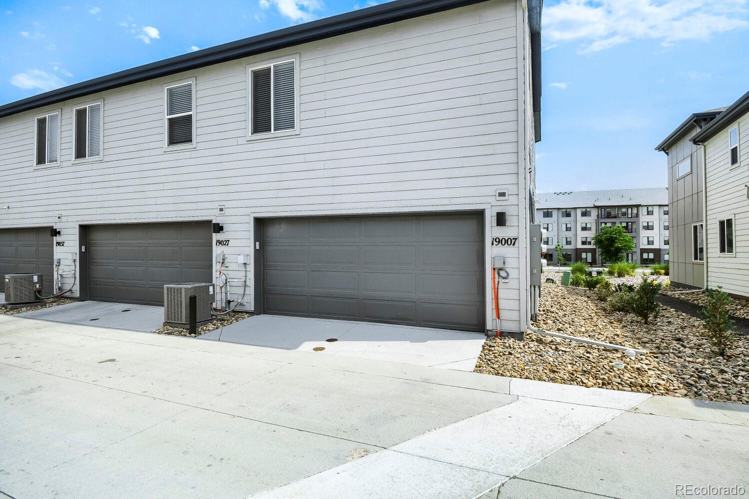 MLS Image #27 for 19007 e 64th avenue,denver, Colorado