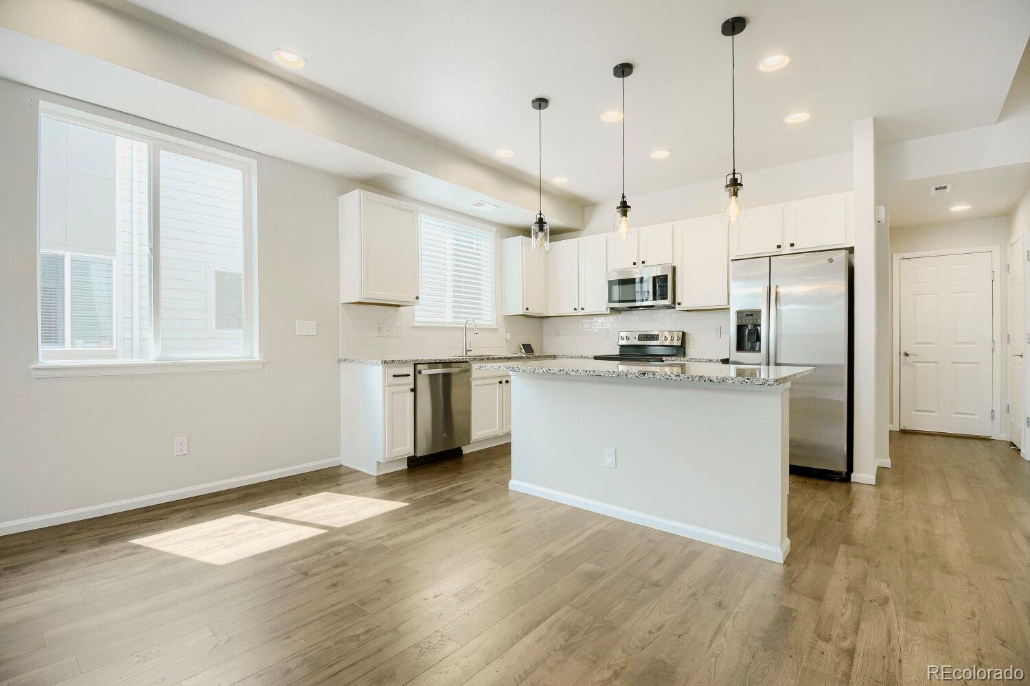 MLS Image #5 for 19007 e 64th avenue,denver, Colorado