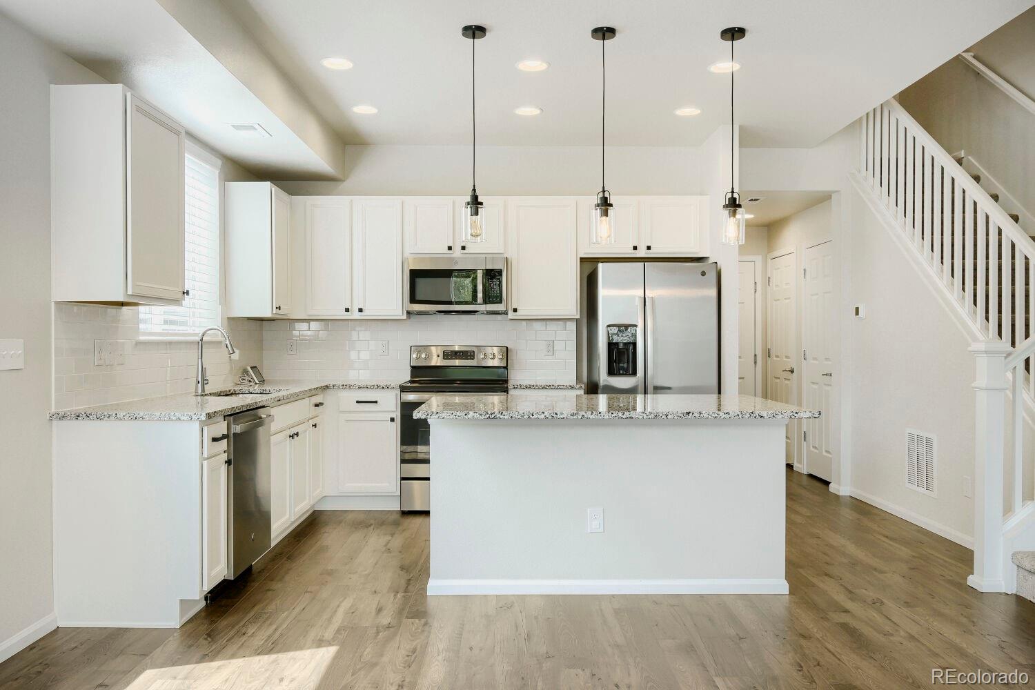 MLS Image #6 for 19007 e 64th avenue,denver, Colorado