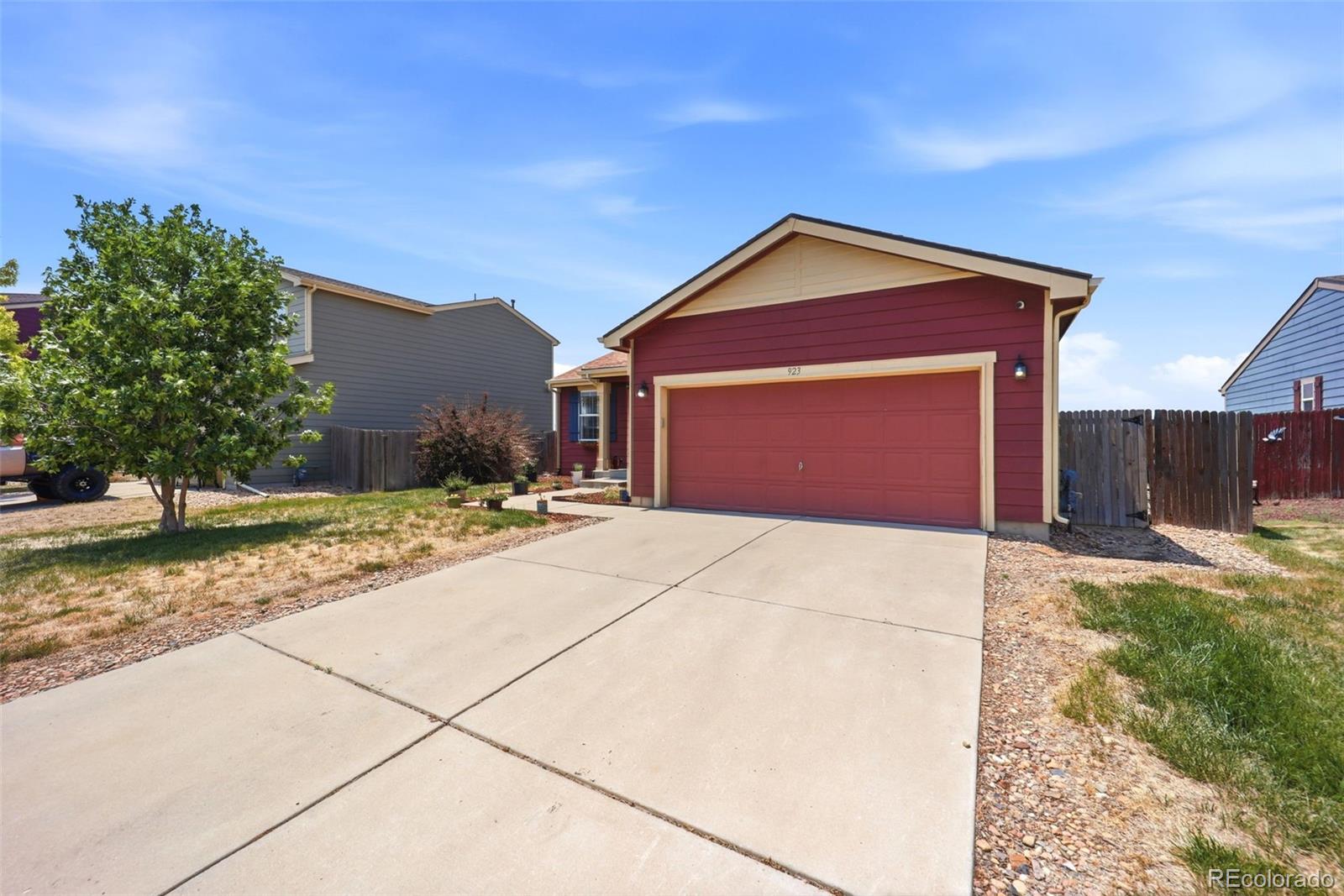 MLS Image #2 for 923  stagecoach avenue,brighton, Colorado