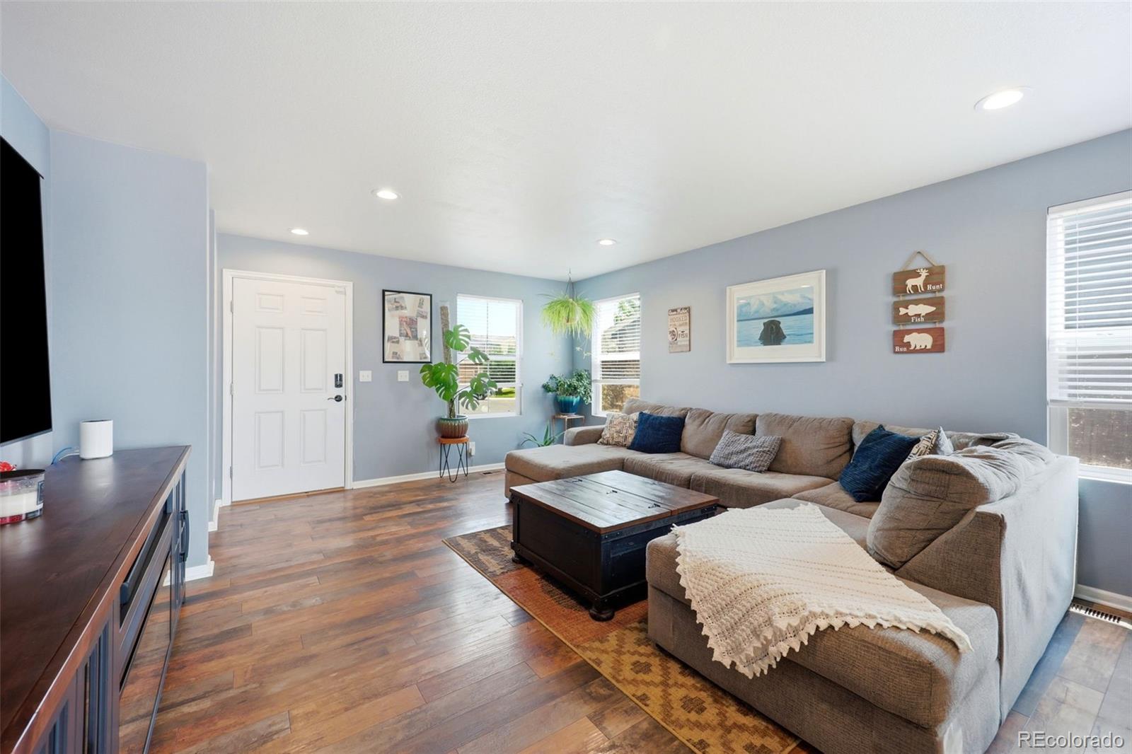 MLS Image #5 for 923  stagecoach avenue,brighton, Colorado