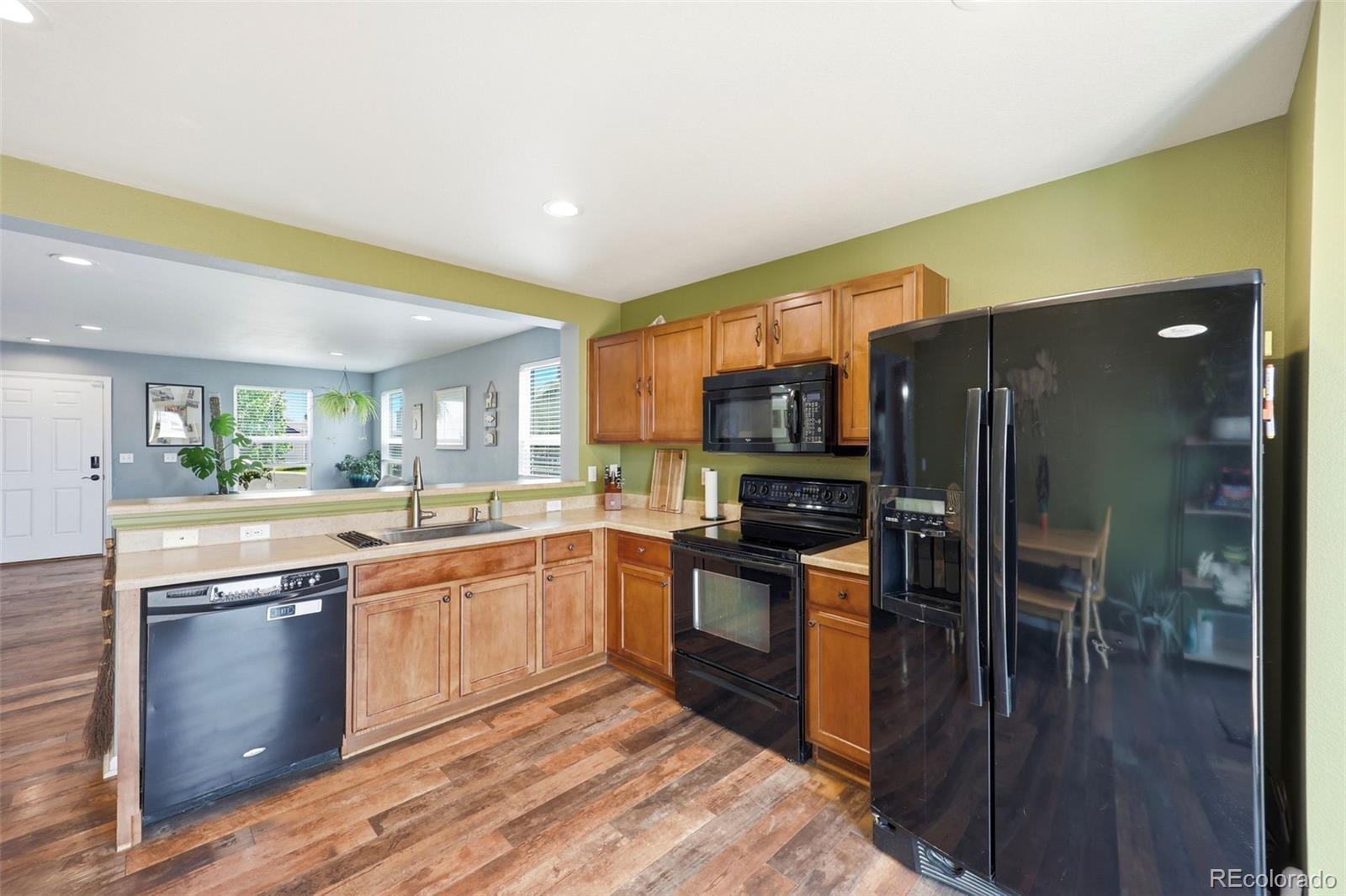 MLS Image #9 for 923  stagecoach avenue,brighton, Colorado