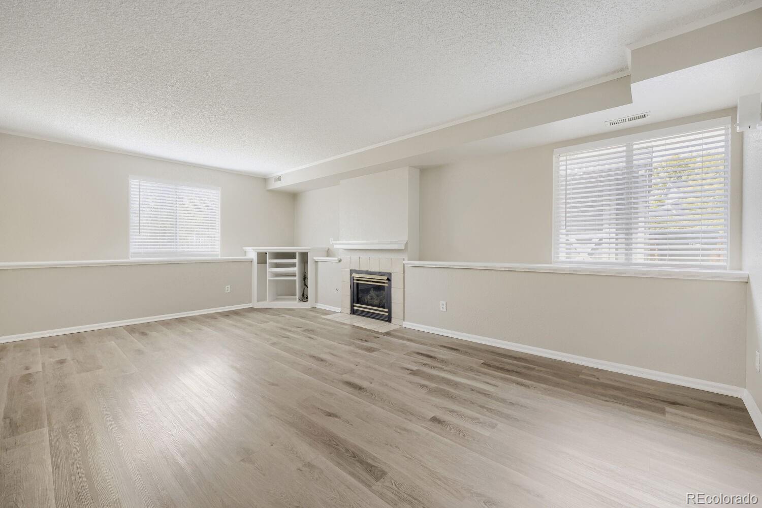 MLS Image #10 for 11755  glencoe street,denver, Colorado