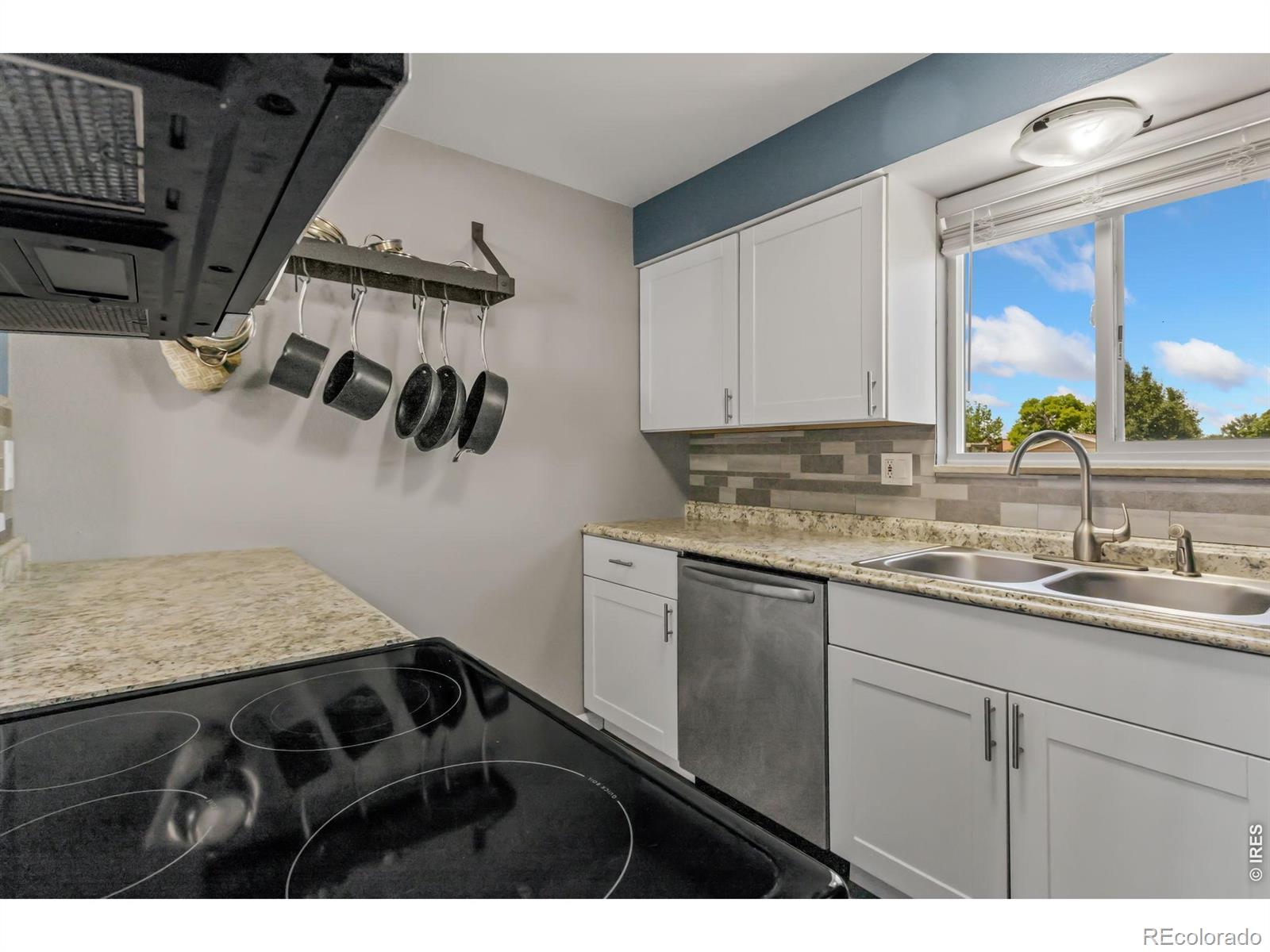 MLS Image #4 for 711  3rd street,windsor, Colorado