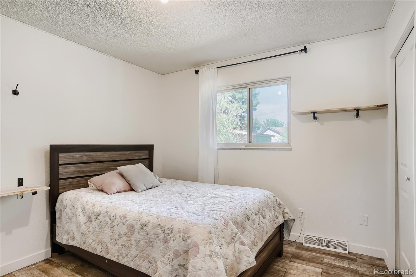 MLS Image #10 for 1236  olathe street,aurora, Colorado