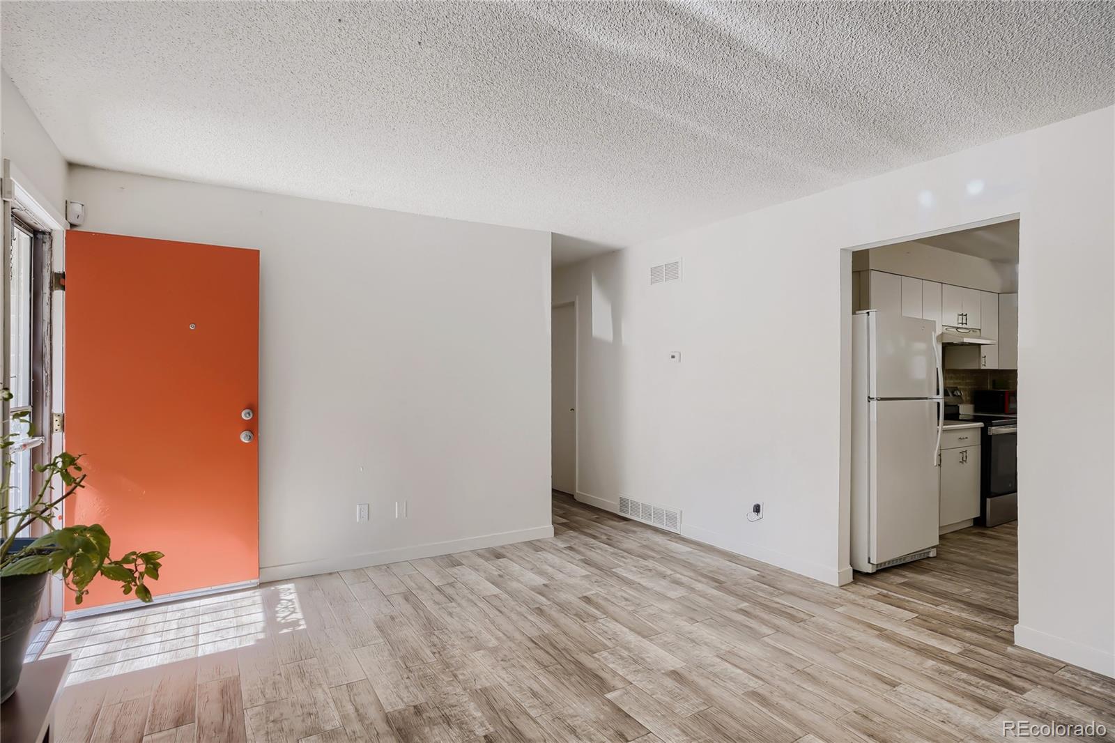 MLS Image #3 for 1236  olathe street,aurora, Colorado