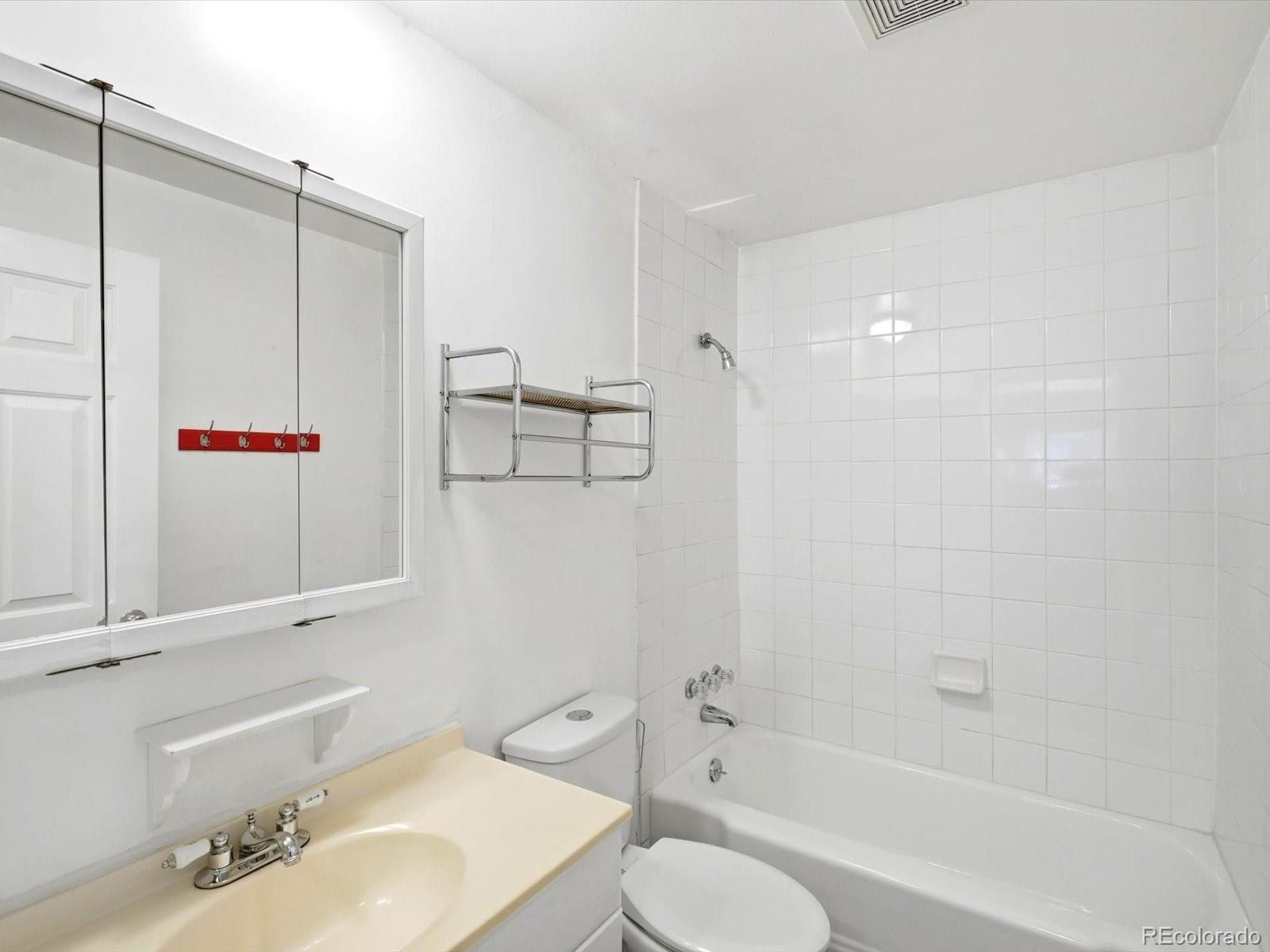 MLS Image #17 for 701 n pearl street,denver, Colorado