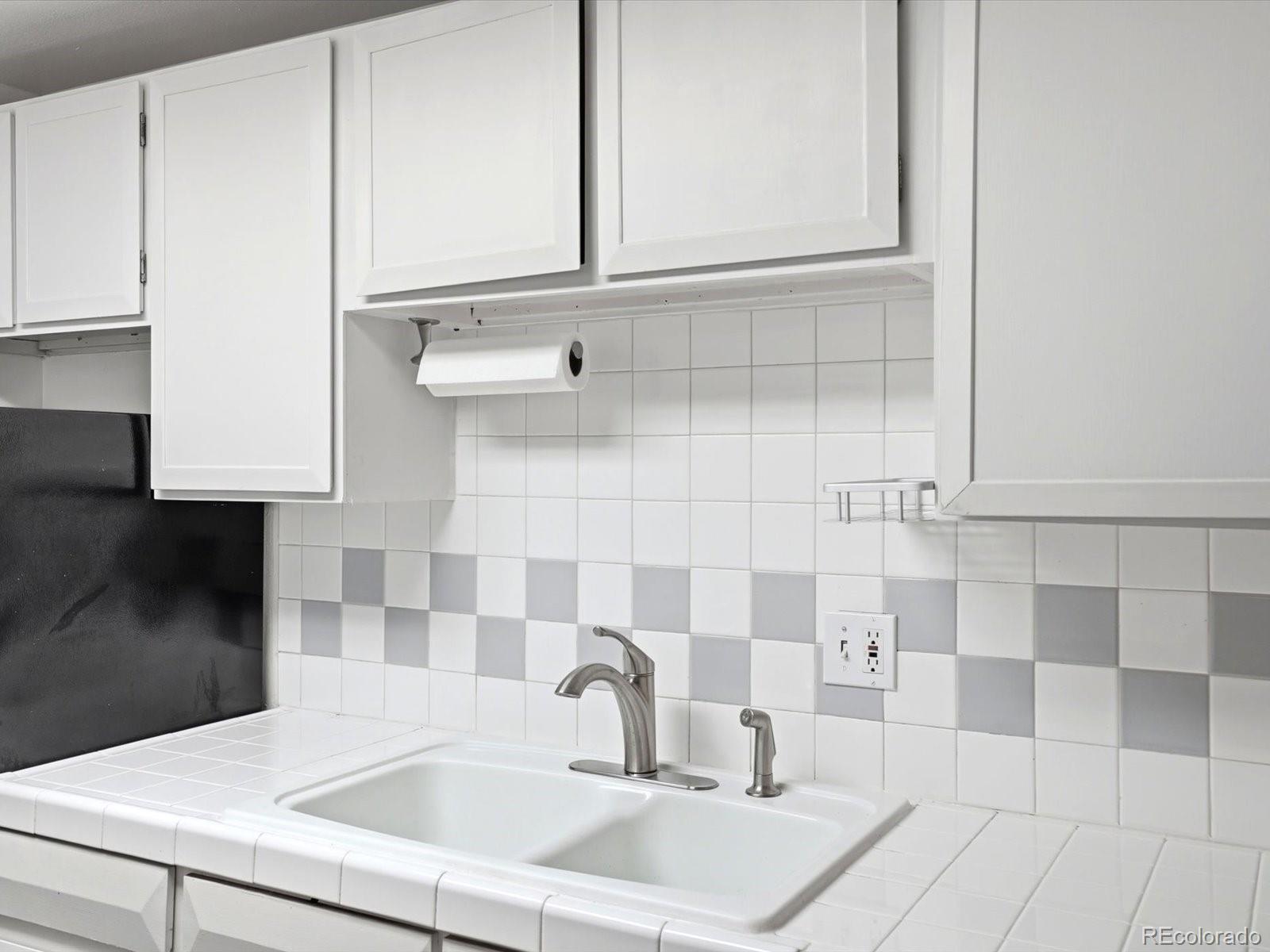 MLS Image #8 for 701 n pearl street,denver, Colorado