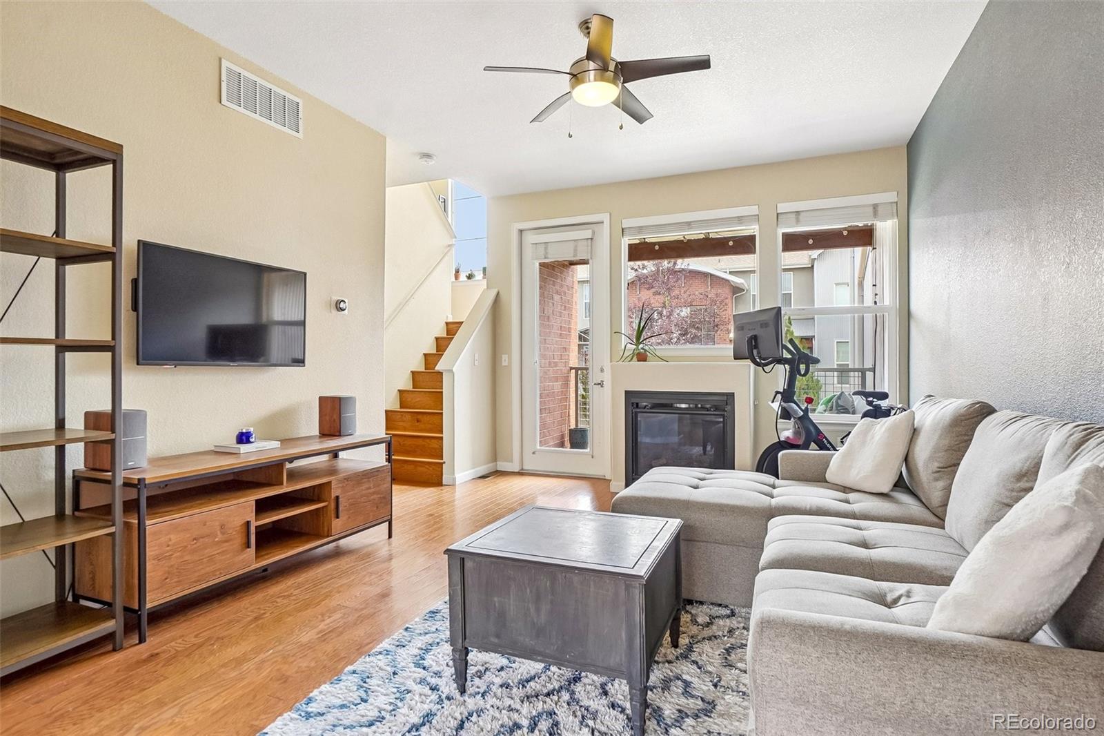 MLS Image #11 for 84  spruce street,denver, Colorado