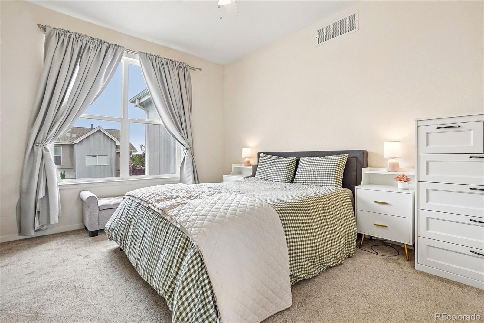 MLS Image #17 for 84  spruce street,denver, Colorado