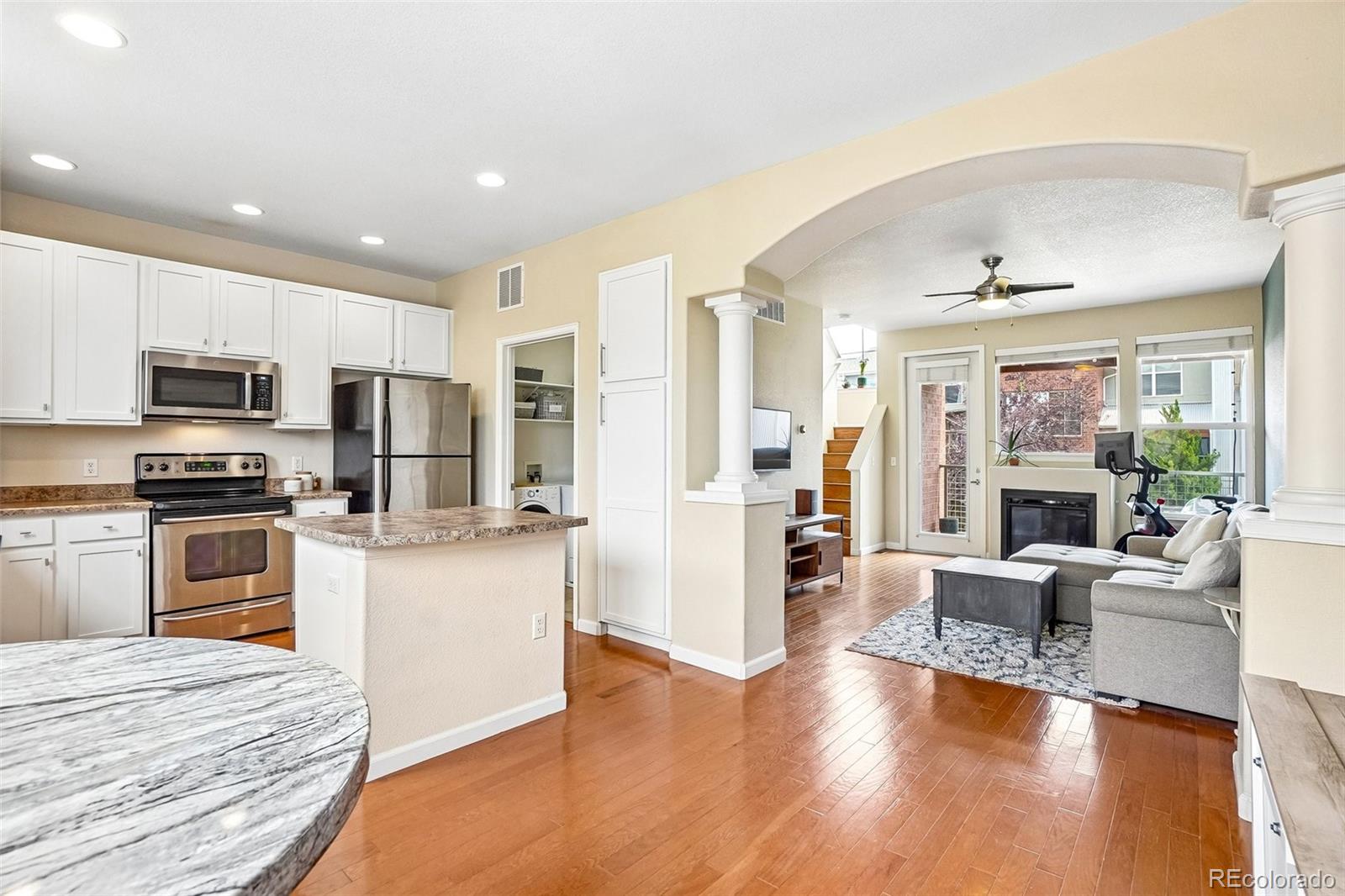 MLS Image #6 for 84  spruce street,denver, Colorado