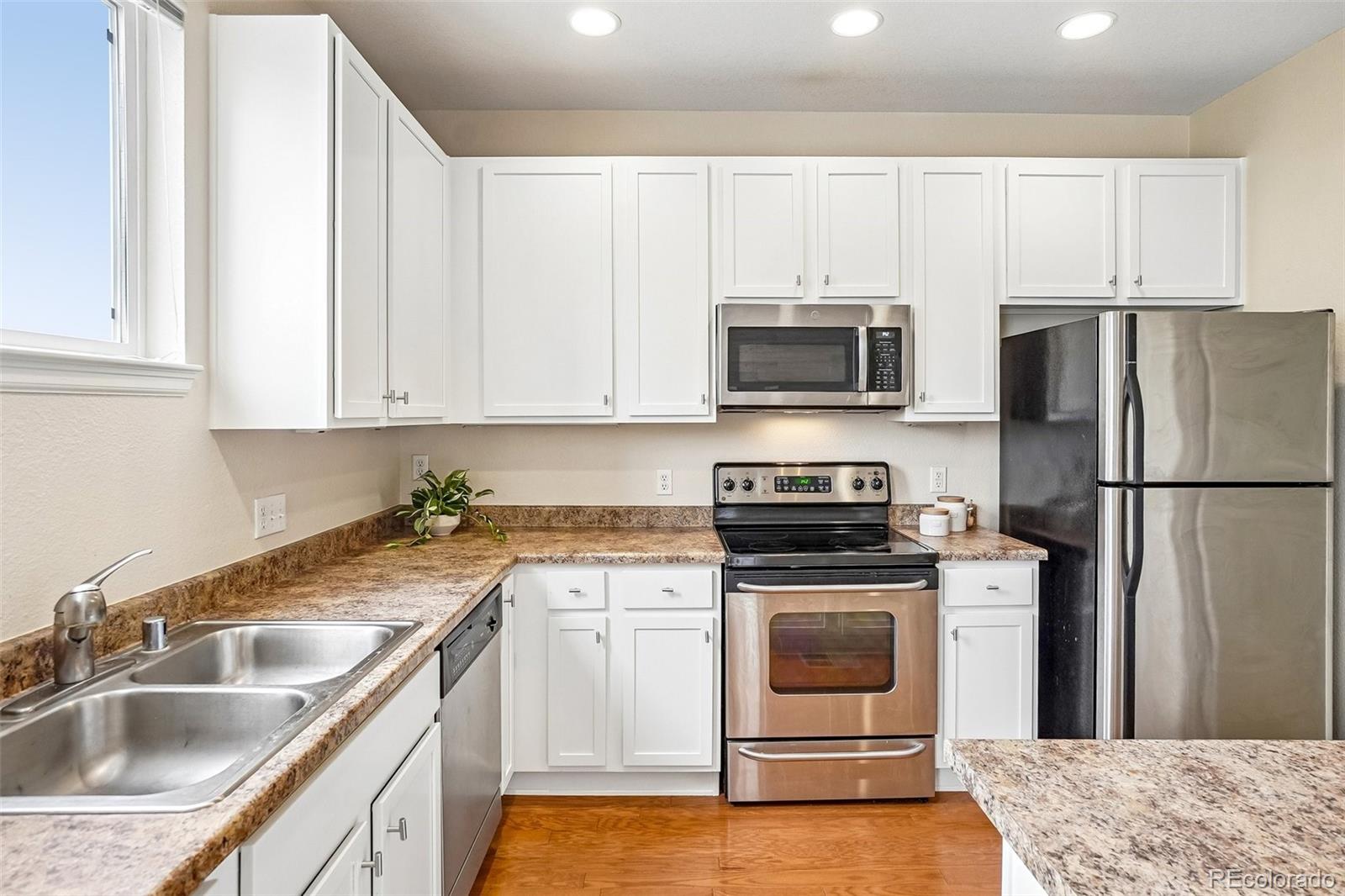 MLS Image #8 for 84  spruce street,denver, Colorado