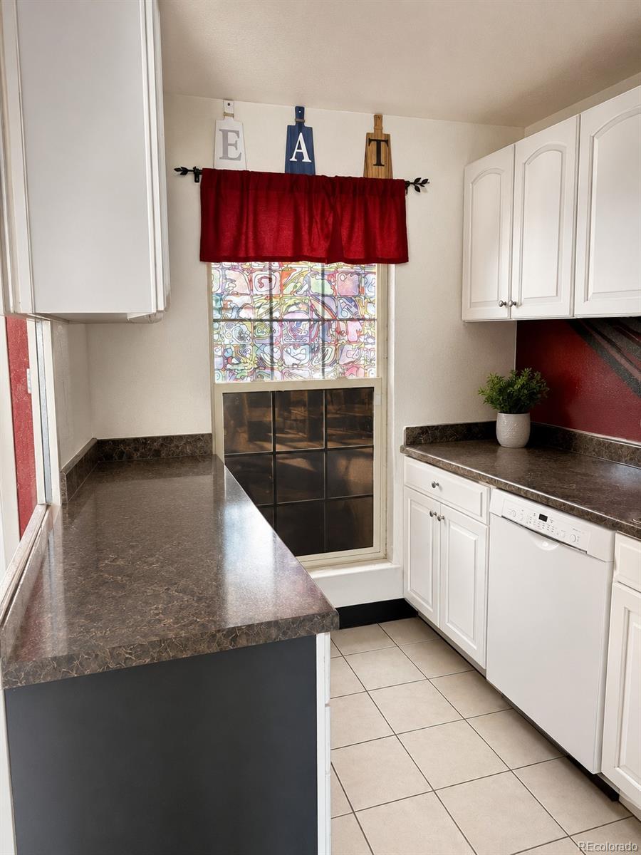 MLS Image #3 for 11778 e canal drive,aurora, Colorado